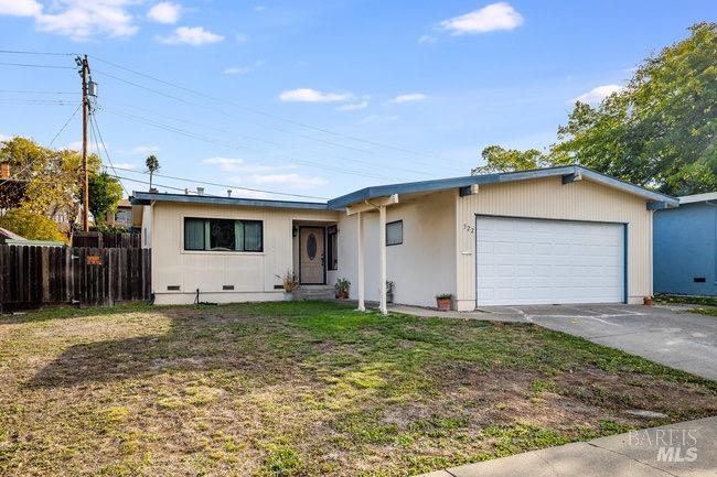 Photo of 322 Los Cerritos Dr in Vallejo, CA