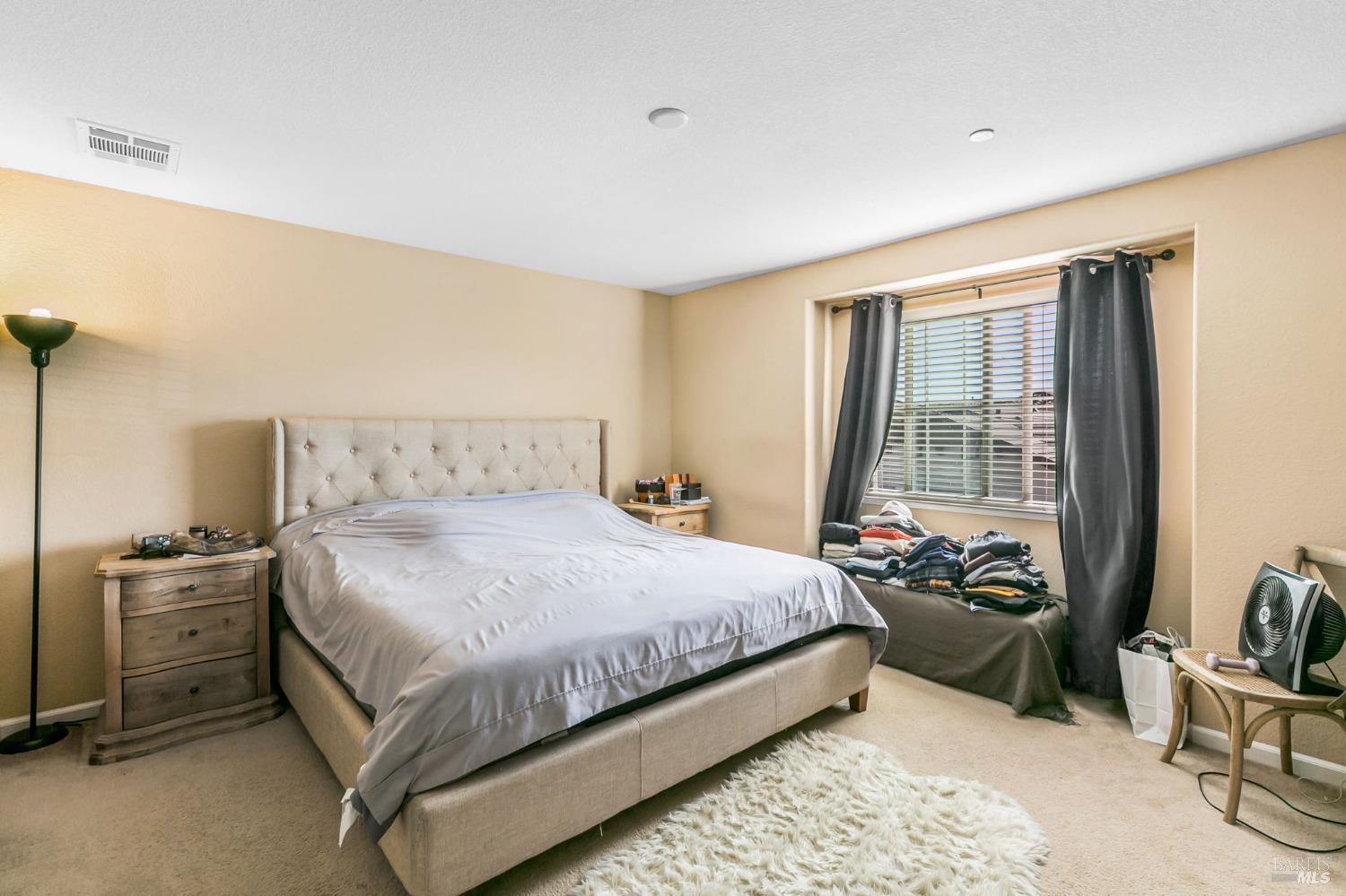 Del Mar Circle, Vacaville, California image 13