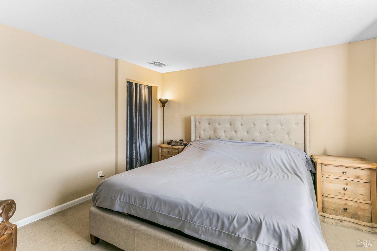 Del Mar Circle, Vacaville, California image 14