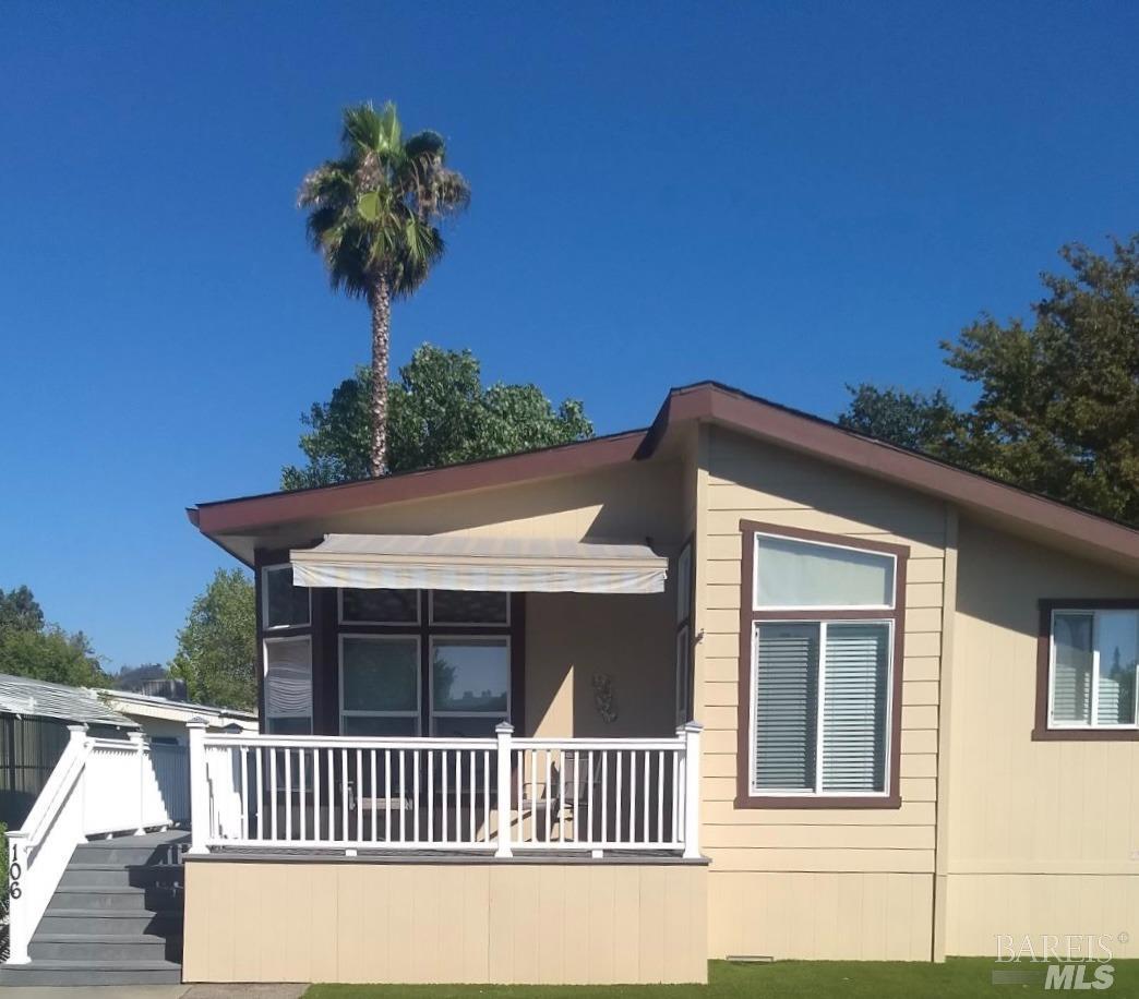 Photo of 106 Ivy Ln in Calistoga, CA