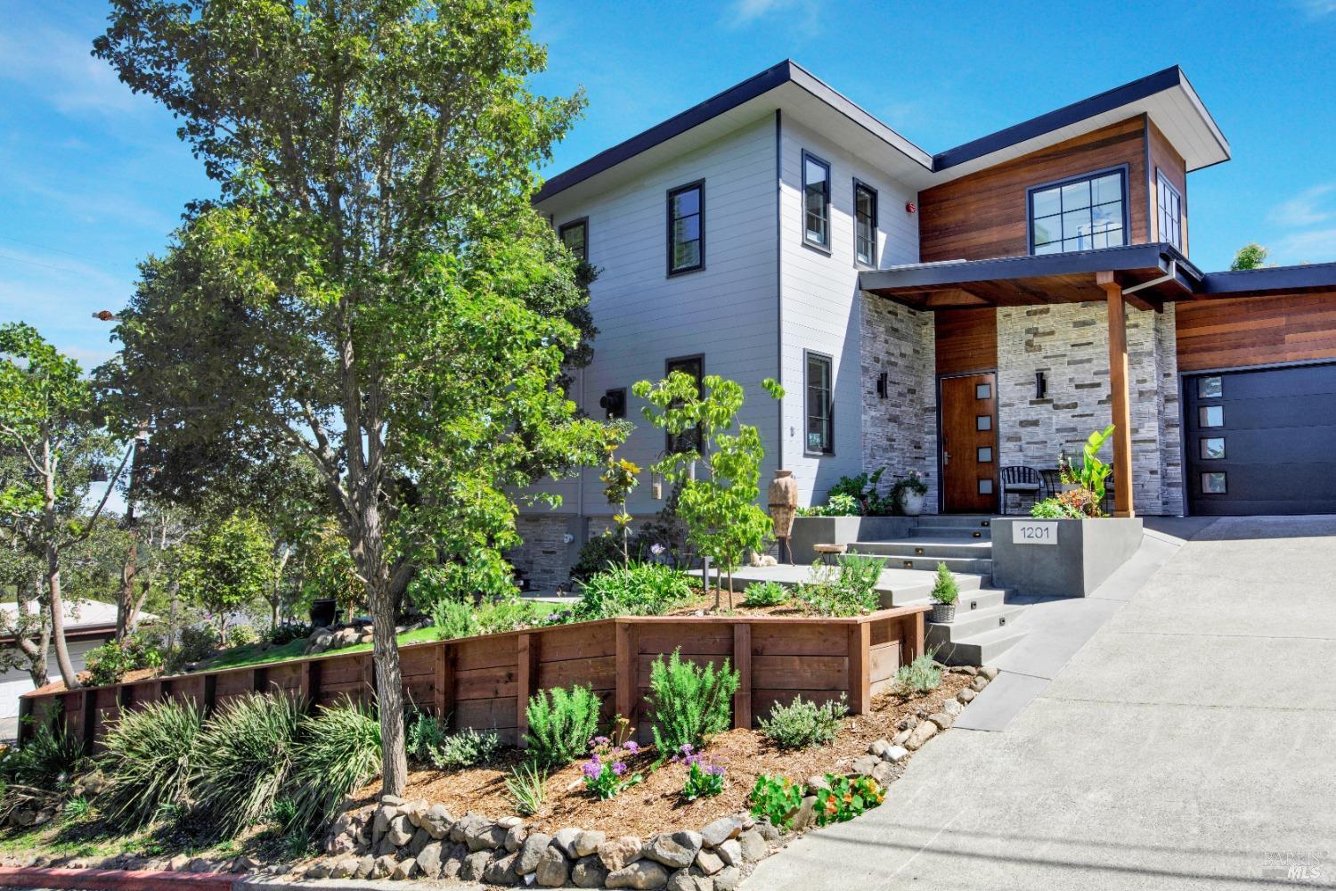 Photo of 1201 Waterview Dr in Mill Valley, CA