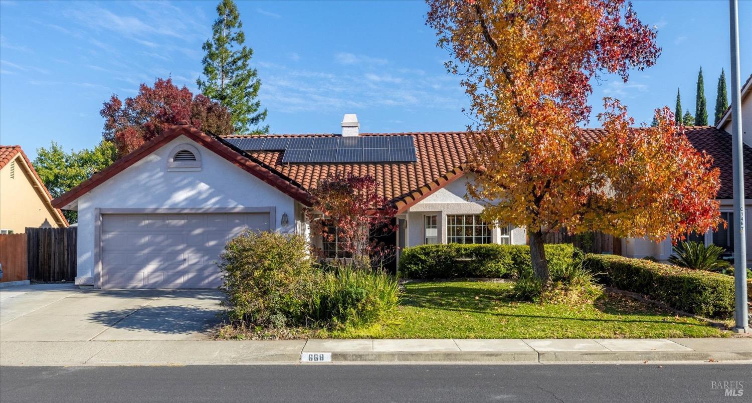 Photo of 668 Rambleton Dr in Vacaville, CA