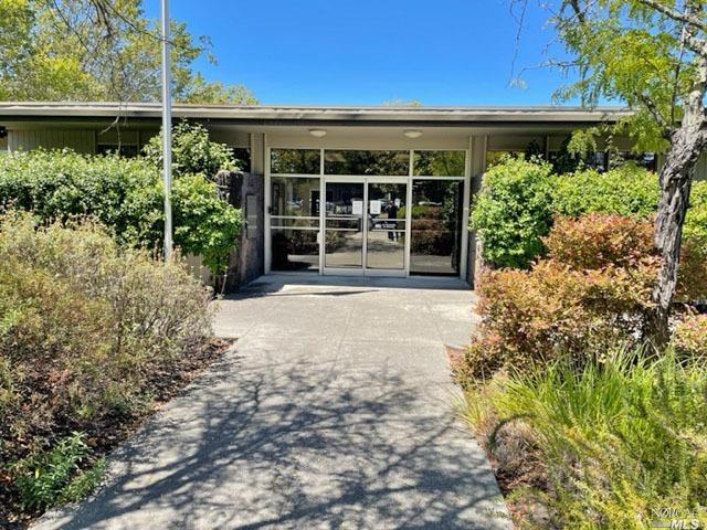 Photo of 2841 Cleveland Ave in Santa Rosa, CA