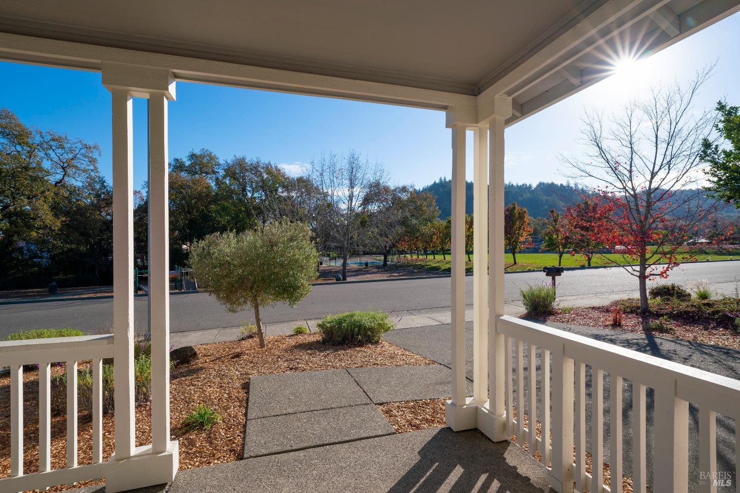 Photo of 112 Grape Gables Wy in Cloverdale, CA
