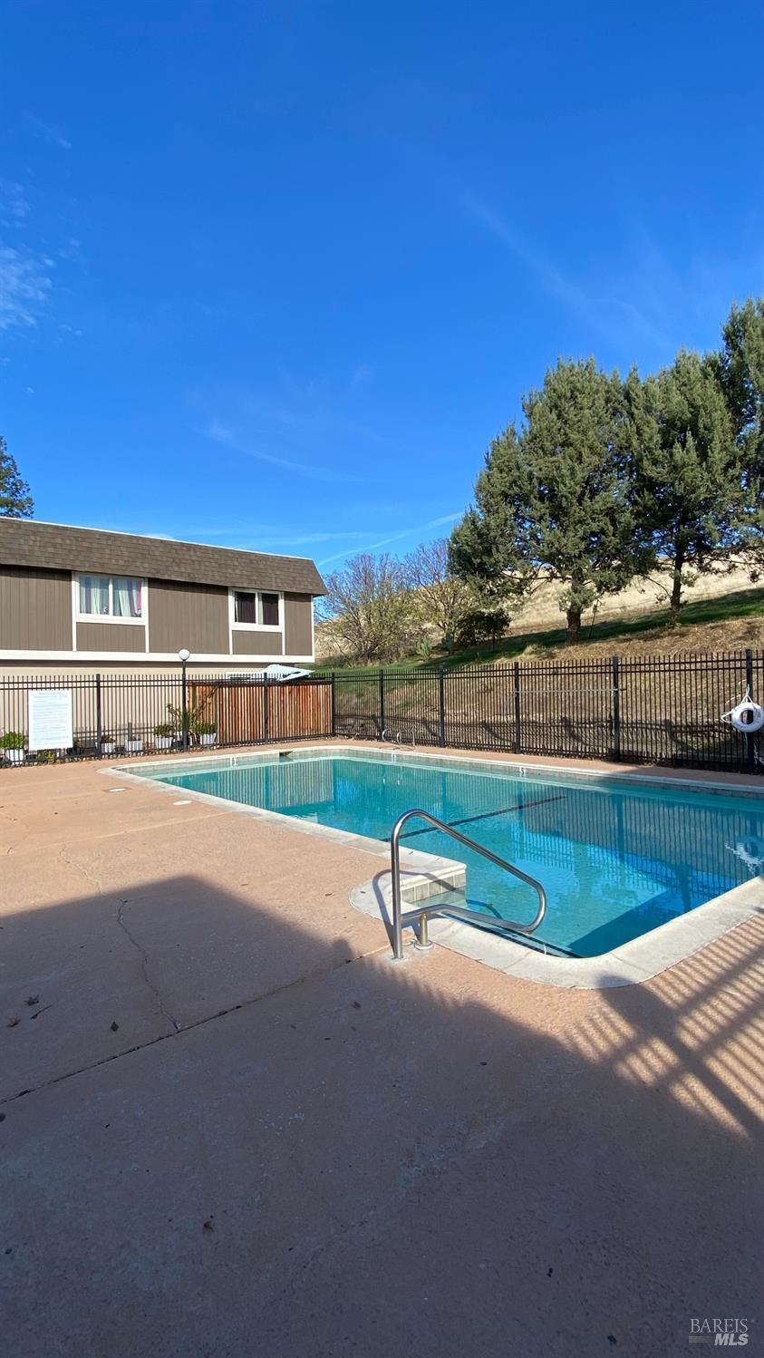 Detail Gallery Image 21 of 24 For 1360 Callen St #B,  Vacaville,  CA 95688 - 2 Beds | 1/1 Baths