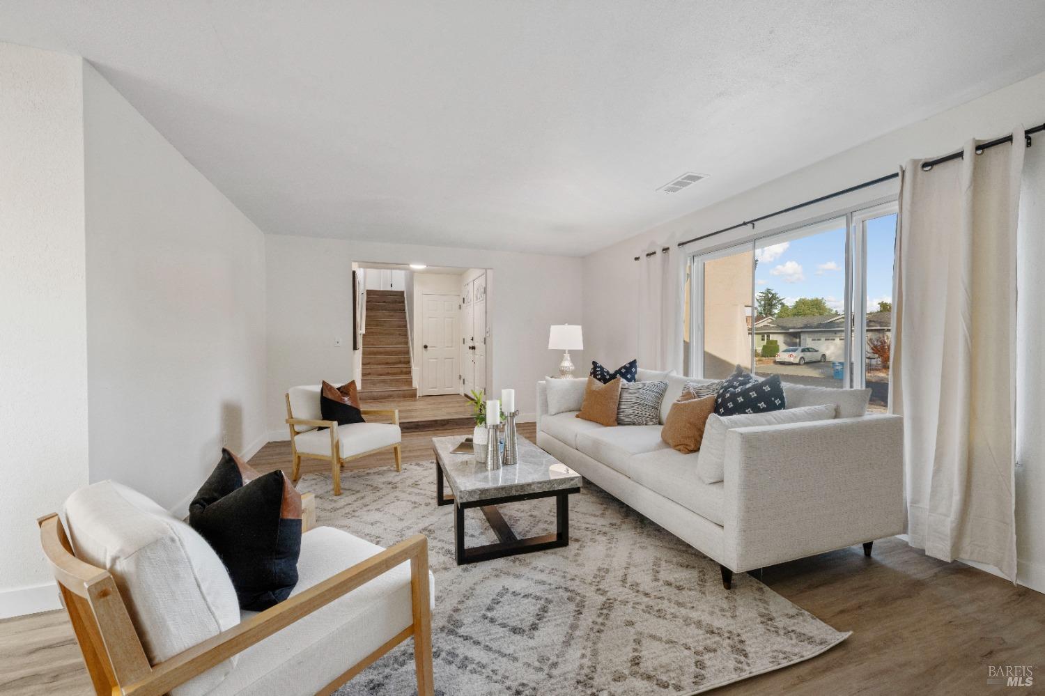 Midvale Drive, Vacaville, California image 3