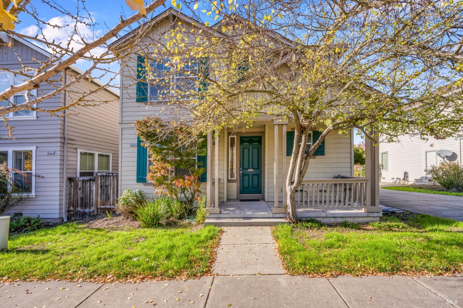 Photo of 1221 Sparrow Creek St in Santa Rosa, CA