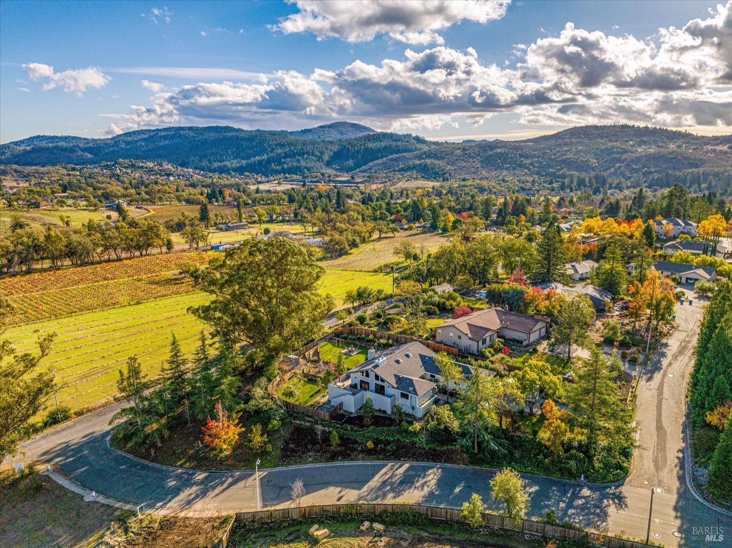 Photo of 676 Scotland Ct in Santa Rosa, CA