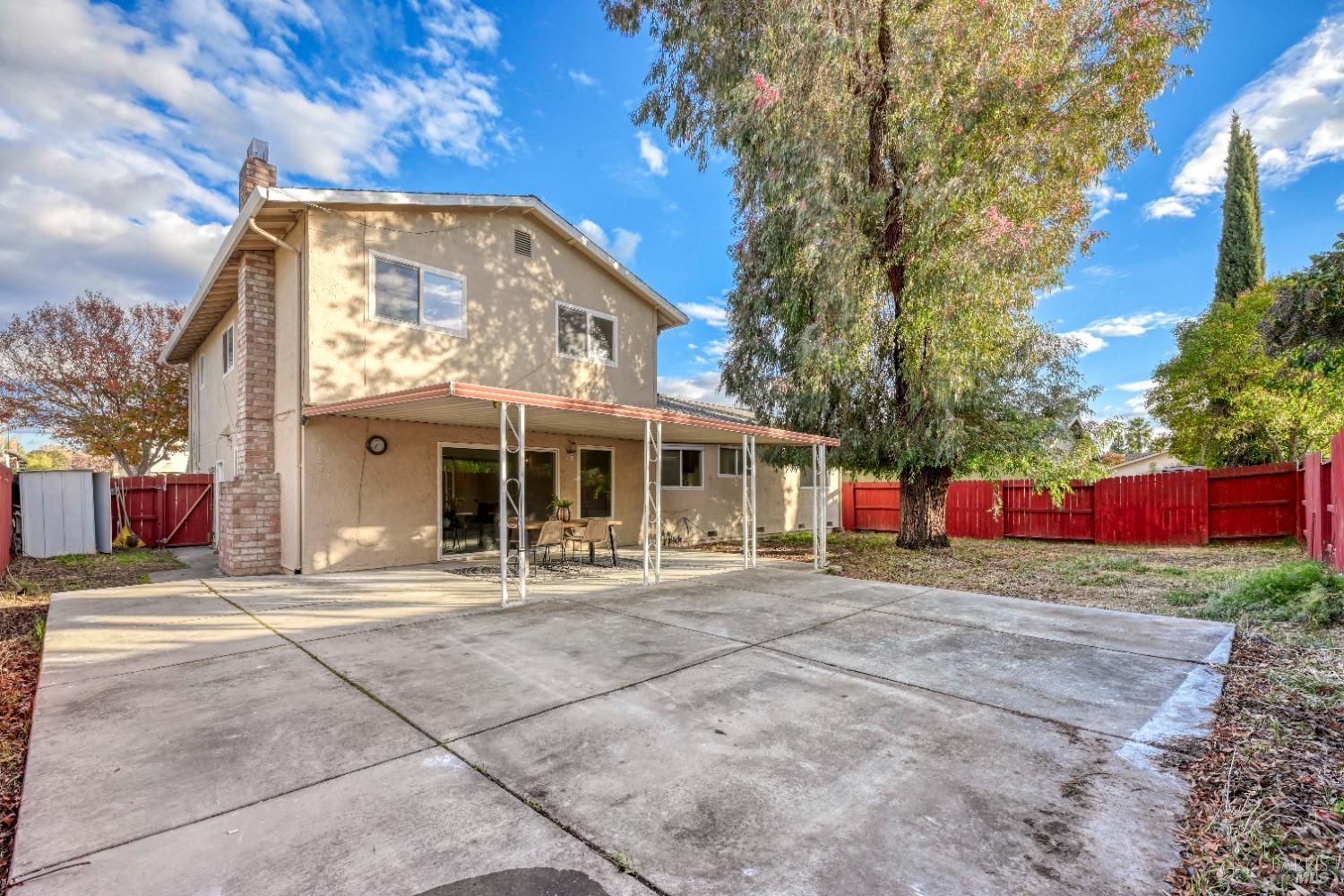 Midvale Drive, Vacaville, California image 34