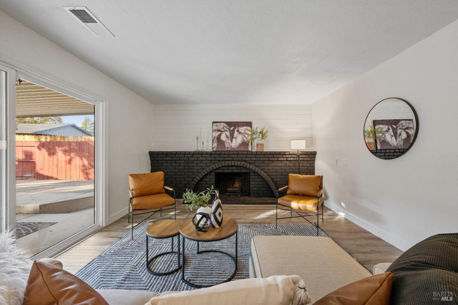 Midvale Drive, Vacaville, California image 15