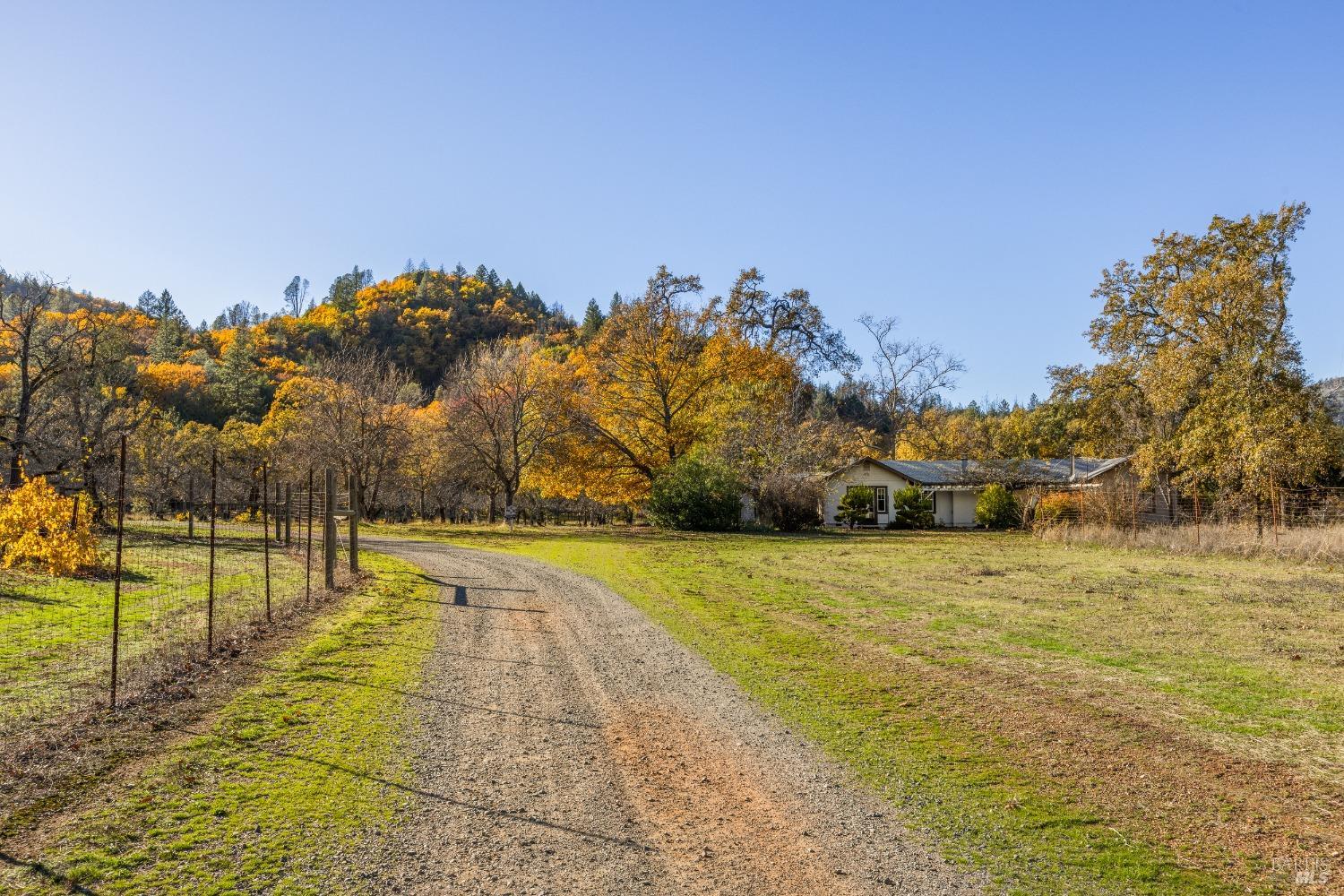 Detail Gallery Image 5 of 37 For 21833 Sheveland Rd, Middletown,  CA 95461 - 3 Beds | 3 Baths