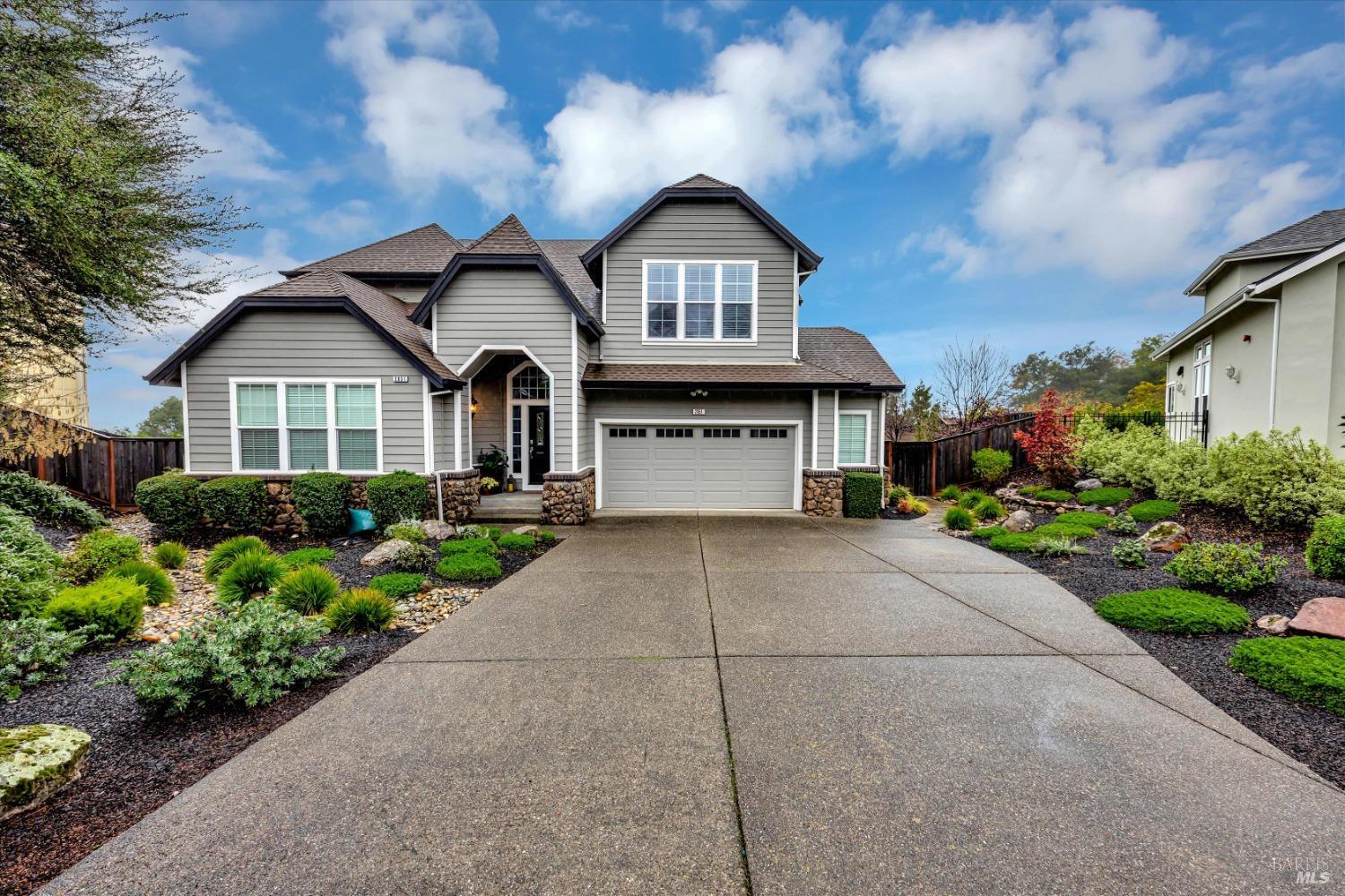 Photo of 2051 Gardenview Pl in Santa Rosa, CA