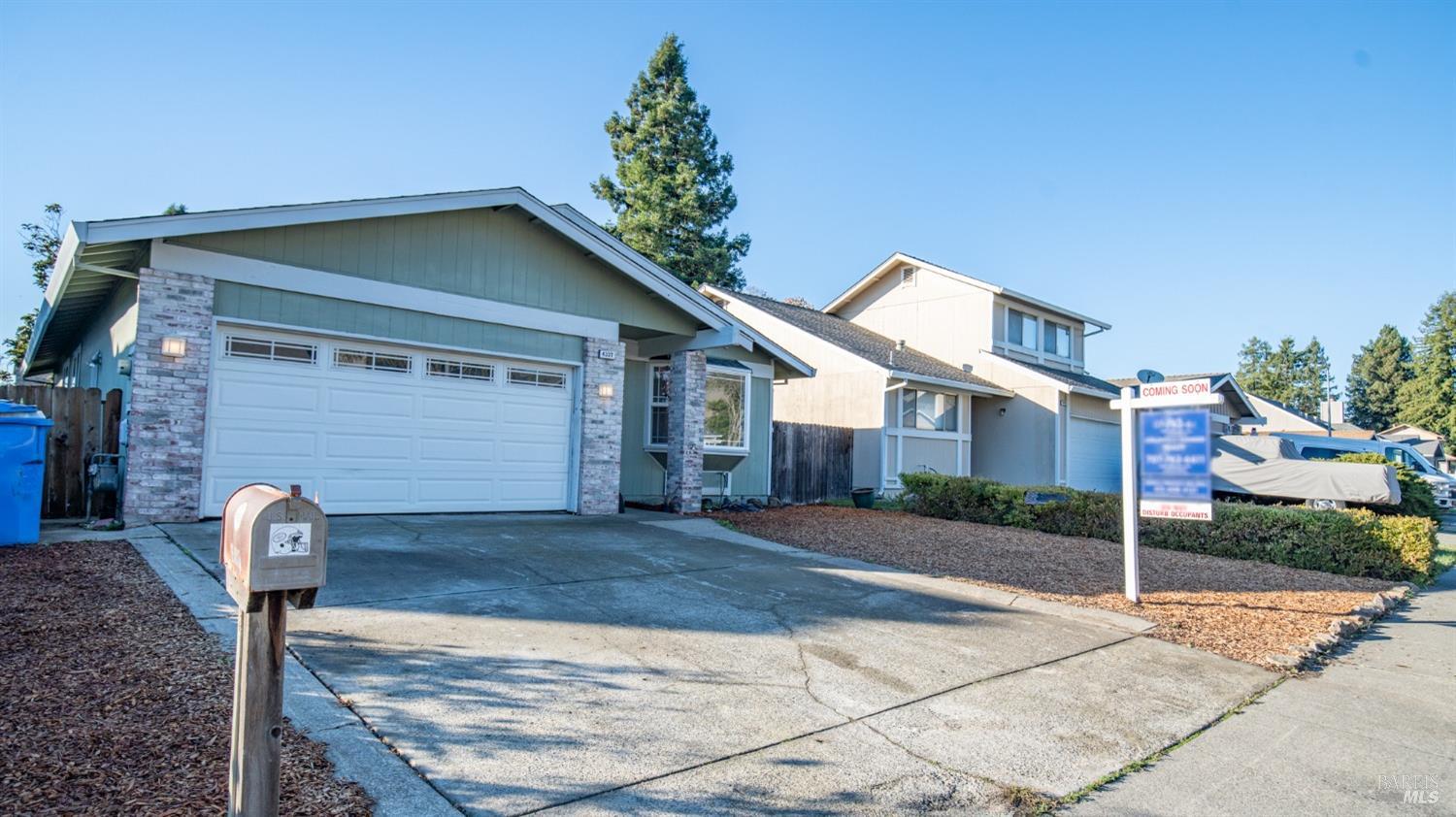Photo of 4337 Gilford Ln in Rohnert Park, CA