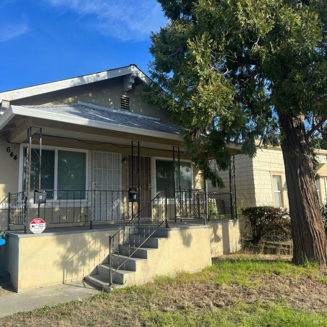 Photo of 644 Grant St #B in Vallejo, CA