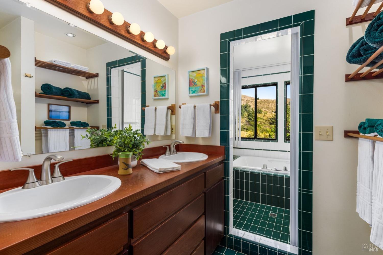 Detail Gallery Image 17 of 36 For 2490 Hwy 1 Unkn, Bodega Bay,  CA 94923 - 3 Beds | 2 Baths