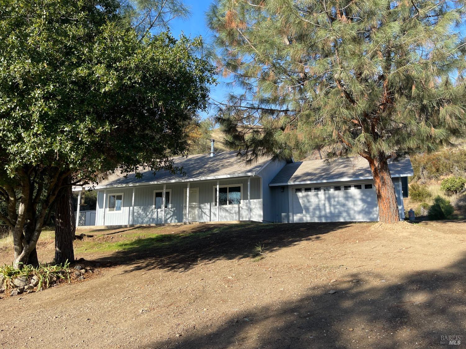 Photo of 17371 Cache Creek Rd in Clearlake Oaks, CA