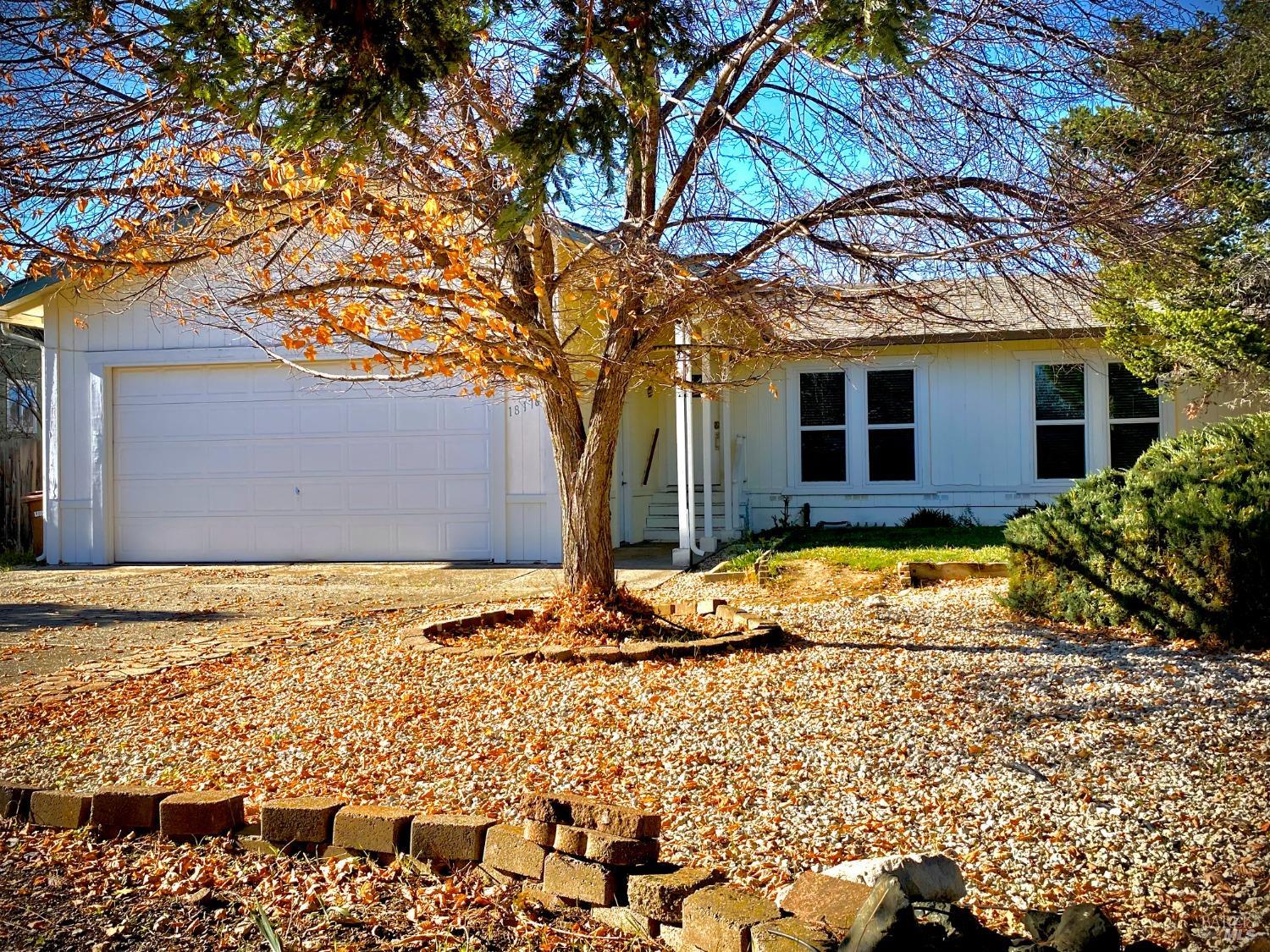 Photo of 18176 Fishhook Ct in Hidden Valley Lake, CA