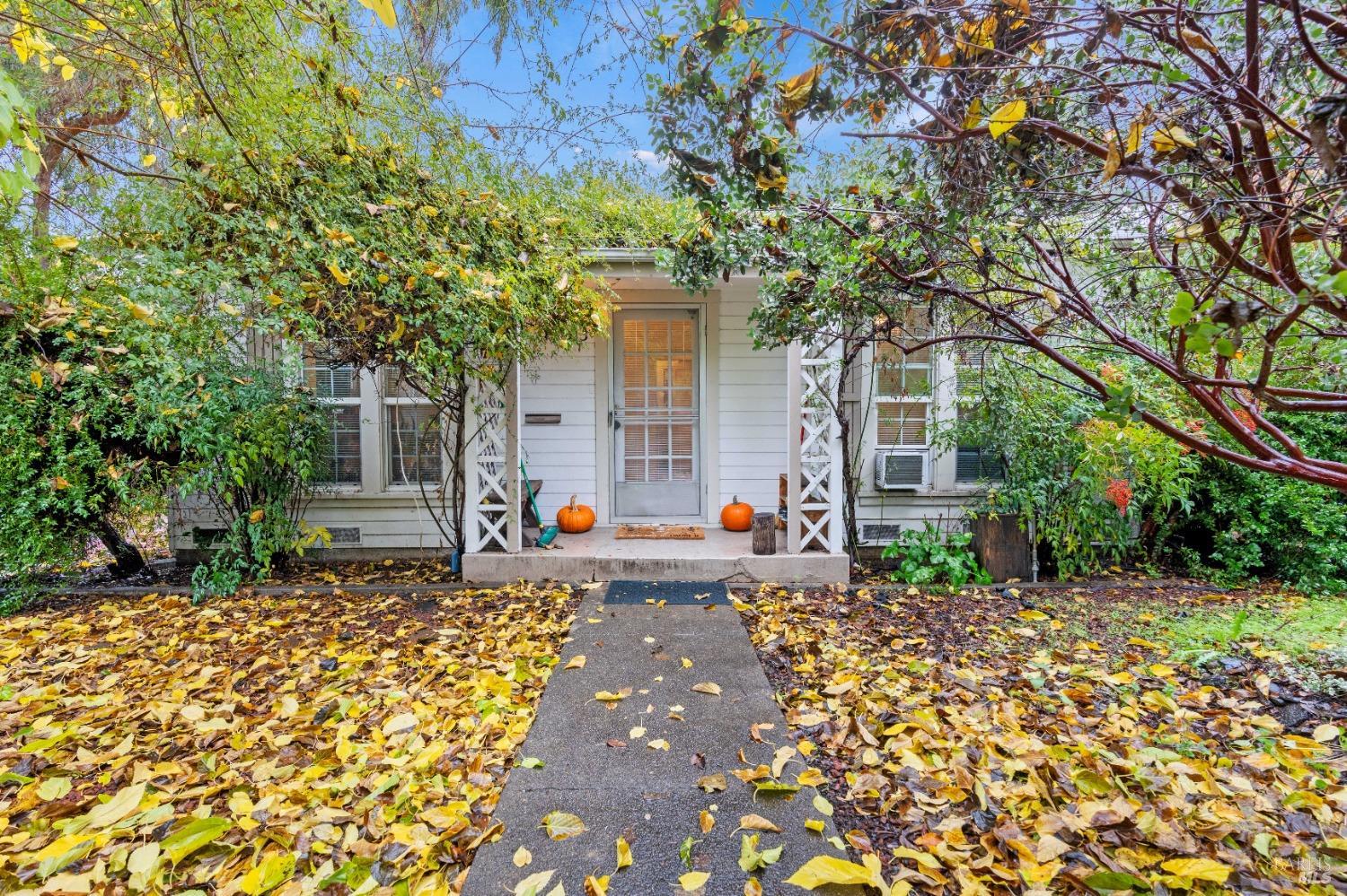 Photo of 513 Oak St in Ukiah, CA