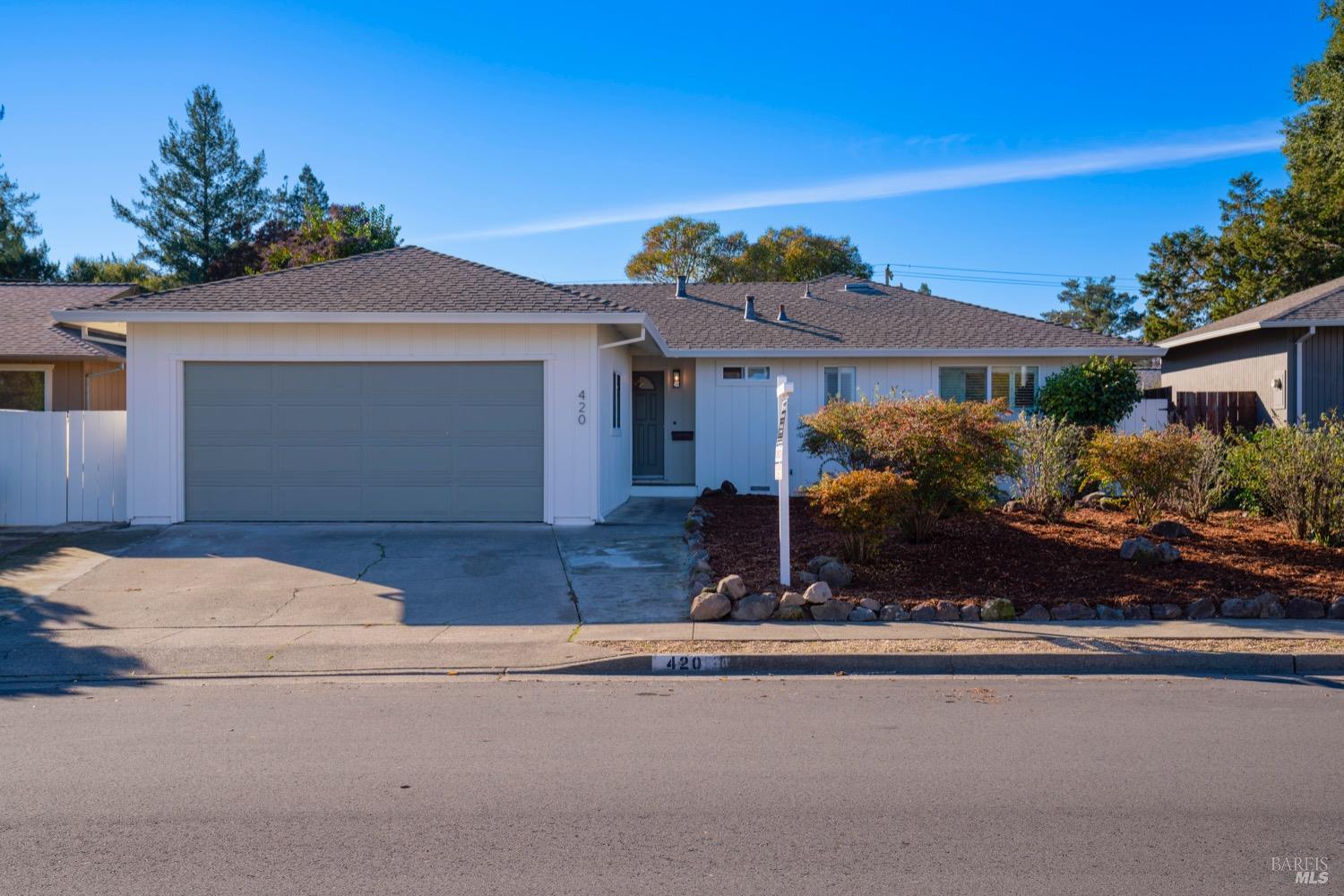 Photo of 420 Michael Pl in Sebastopol, CA