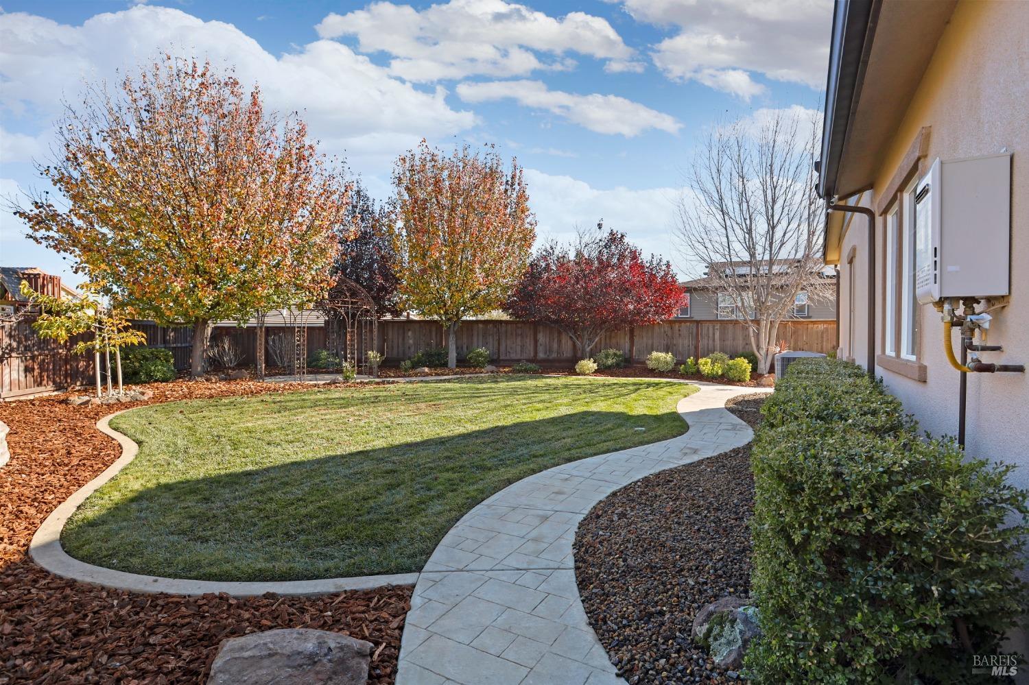 Eagles Nest Court, Vacaville, California image 7