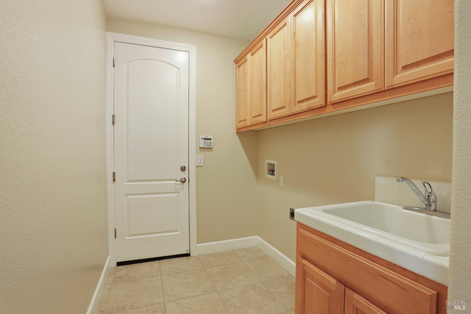 Eagles Nest Court, Vacaville, California image 39