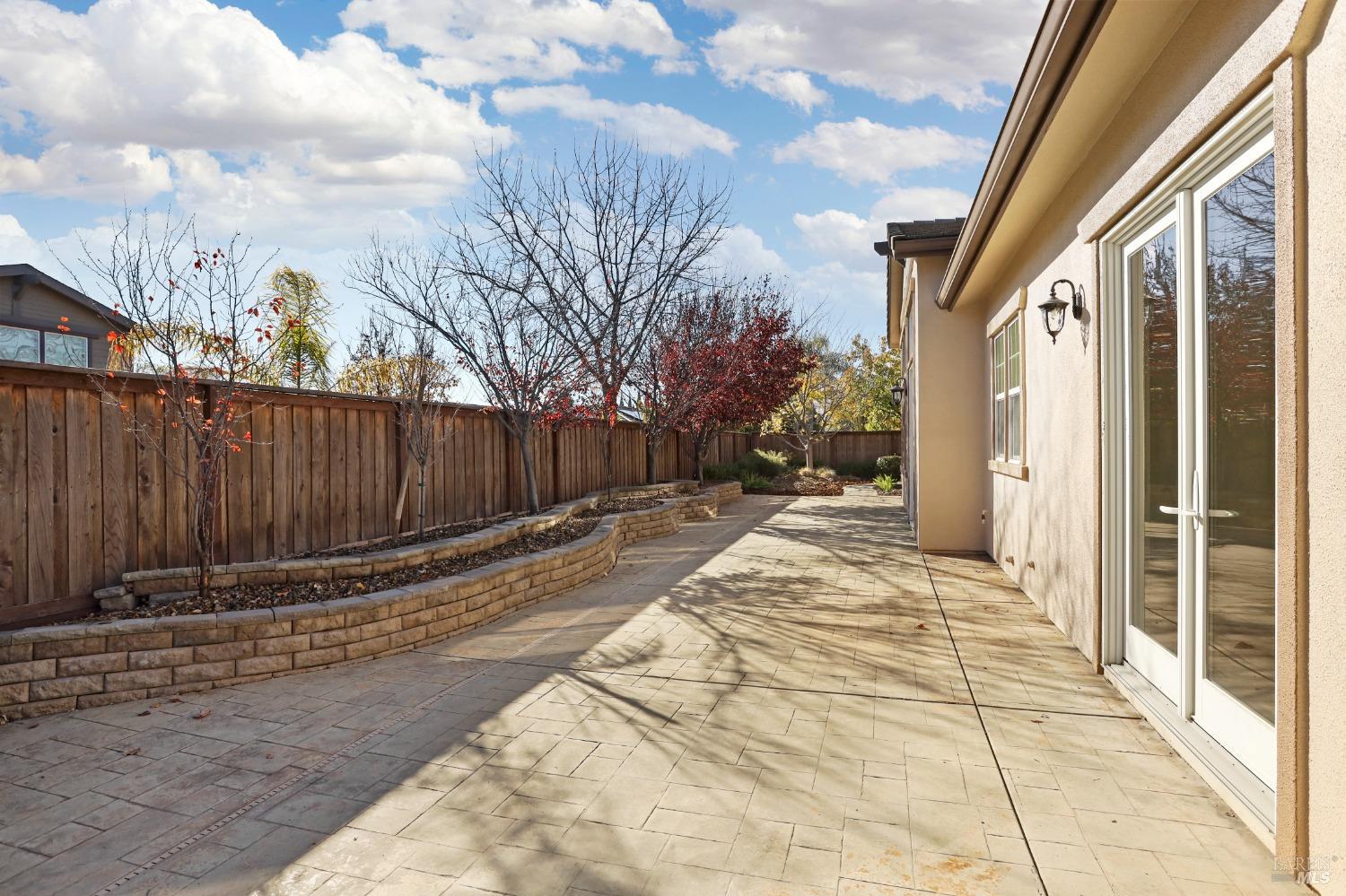 Eagles Nest Court, Vacaville, California image 12