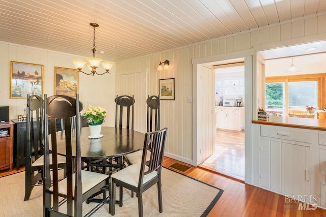 Detail Gallery Image 7 of 26 For 44561 Gordon Ln, Mendocino,  CA 95460 - 3 Beds | 2 Baths
