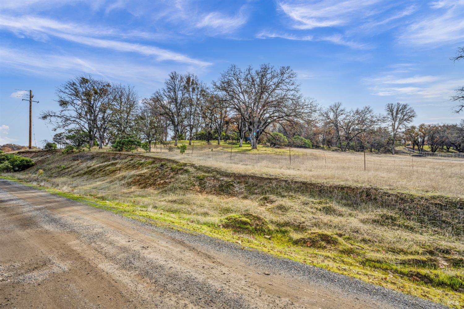 Detail Gallery Image 3 of 20 For 1282 Creekside Dr, Lakeport,  CA 95453 - – Beds | – Baths