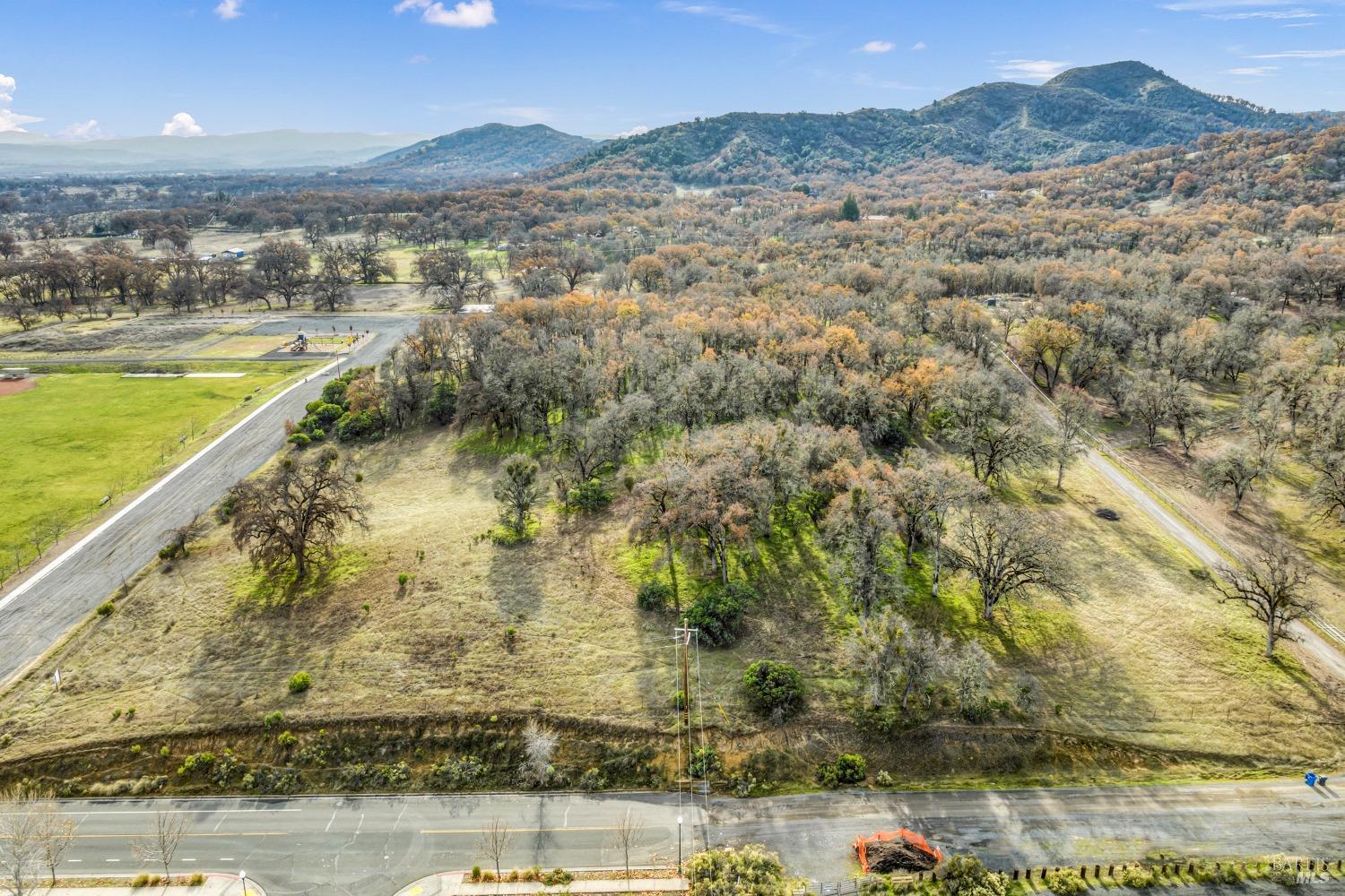 Photo of 1282 Creekside Dr in Lakeport, CA