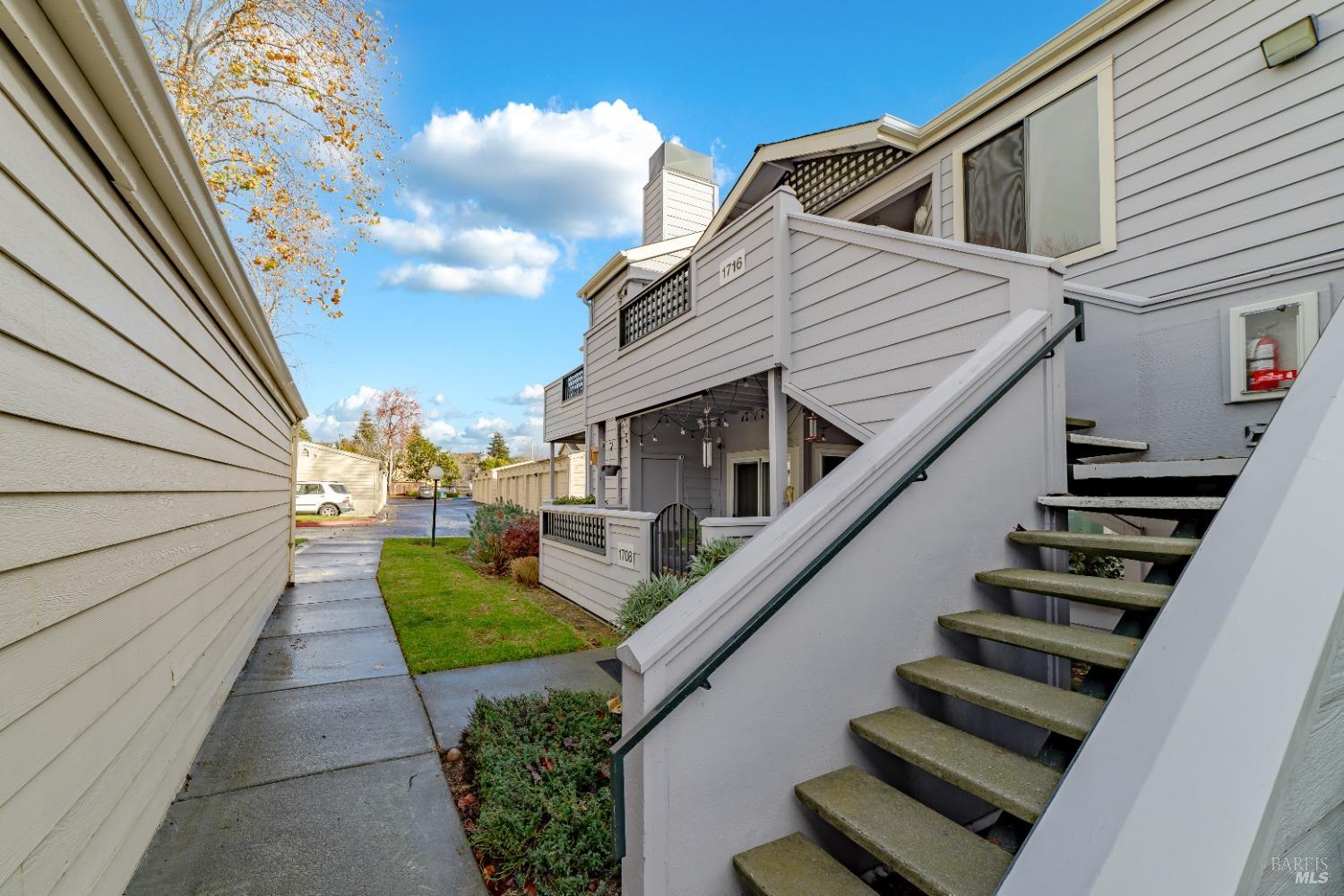 Glen Cove Parkway #1716, Vallejo, California image 4