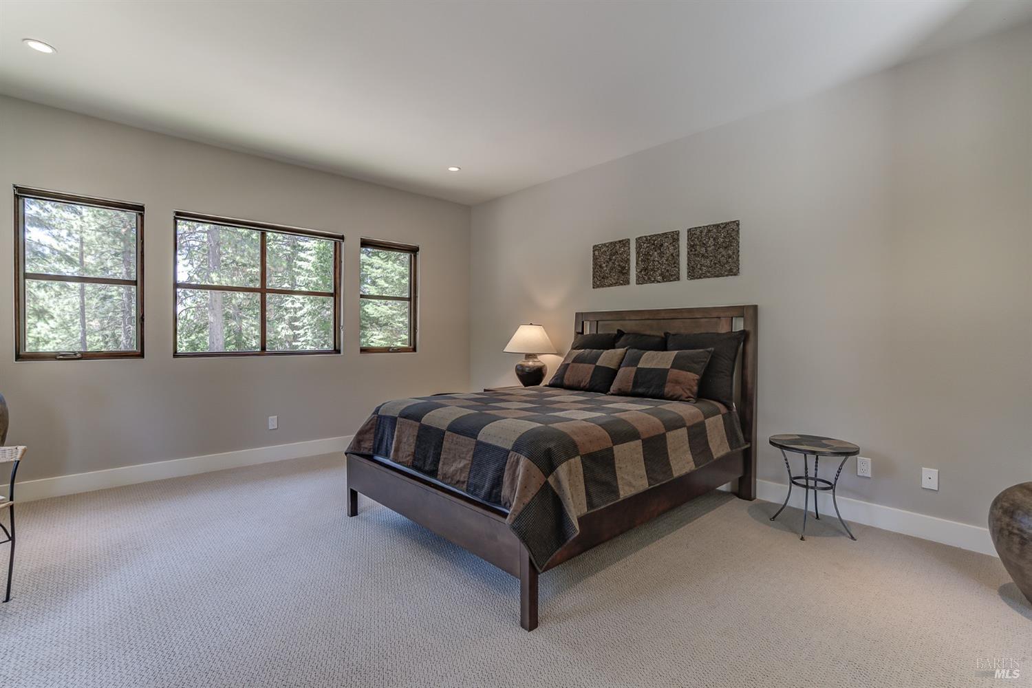 Detail Gallery Image 28 of 51 For 1808 Cold Creek Cir, Mount Shasta,  CA 96067 - 3 Beds | 2/1 Baths