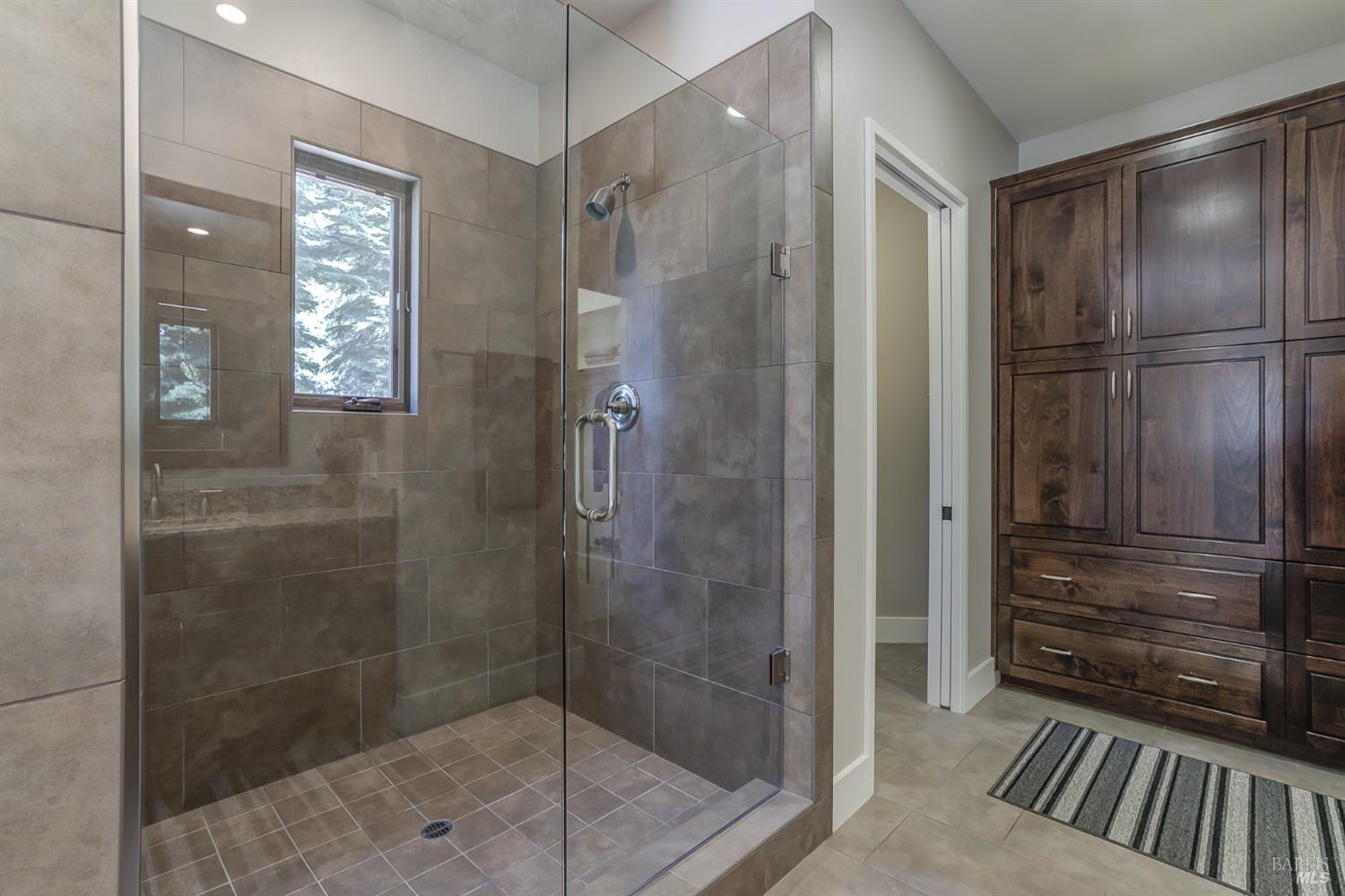 Detail Gallery Image 24 of 51 For 1808 Cold Creek Cir, Mount Shasta,  CA 96067 - 3 Beds | 2/1 Baths
