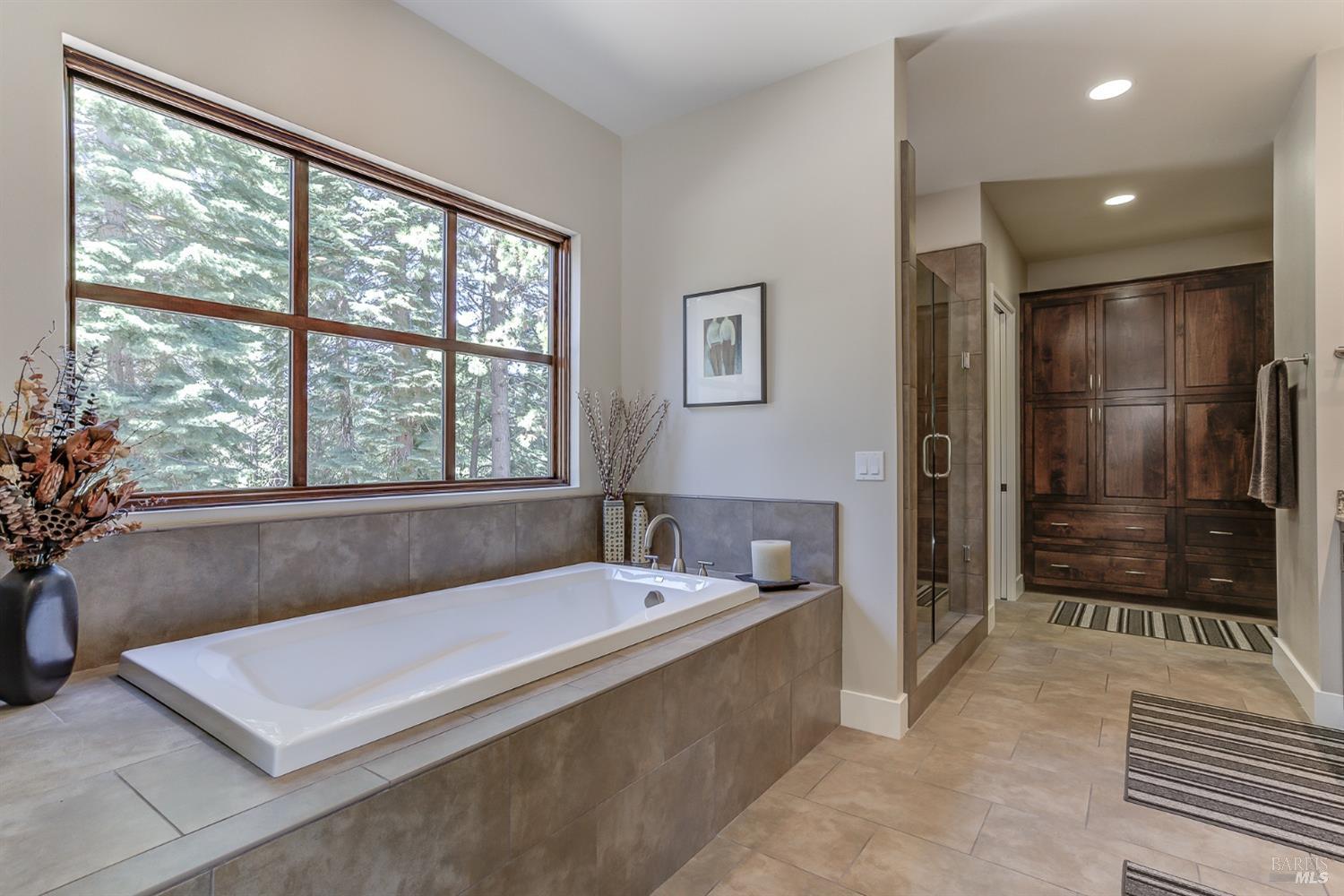 Detail Gallery Image 21 of 51 For 1808 Cold Creek Cir, Mount Shasta,  CA 96067 - 3 Beds | 2/1 Baths