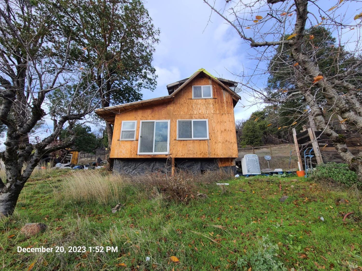 Photo of 40100 Mendocino Pass Rd in Covelo, CA
