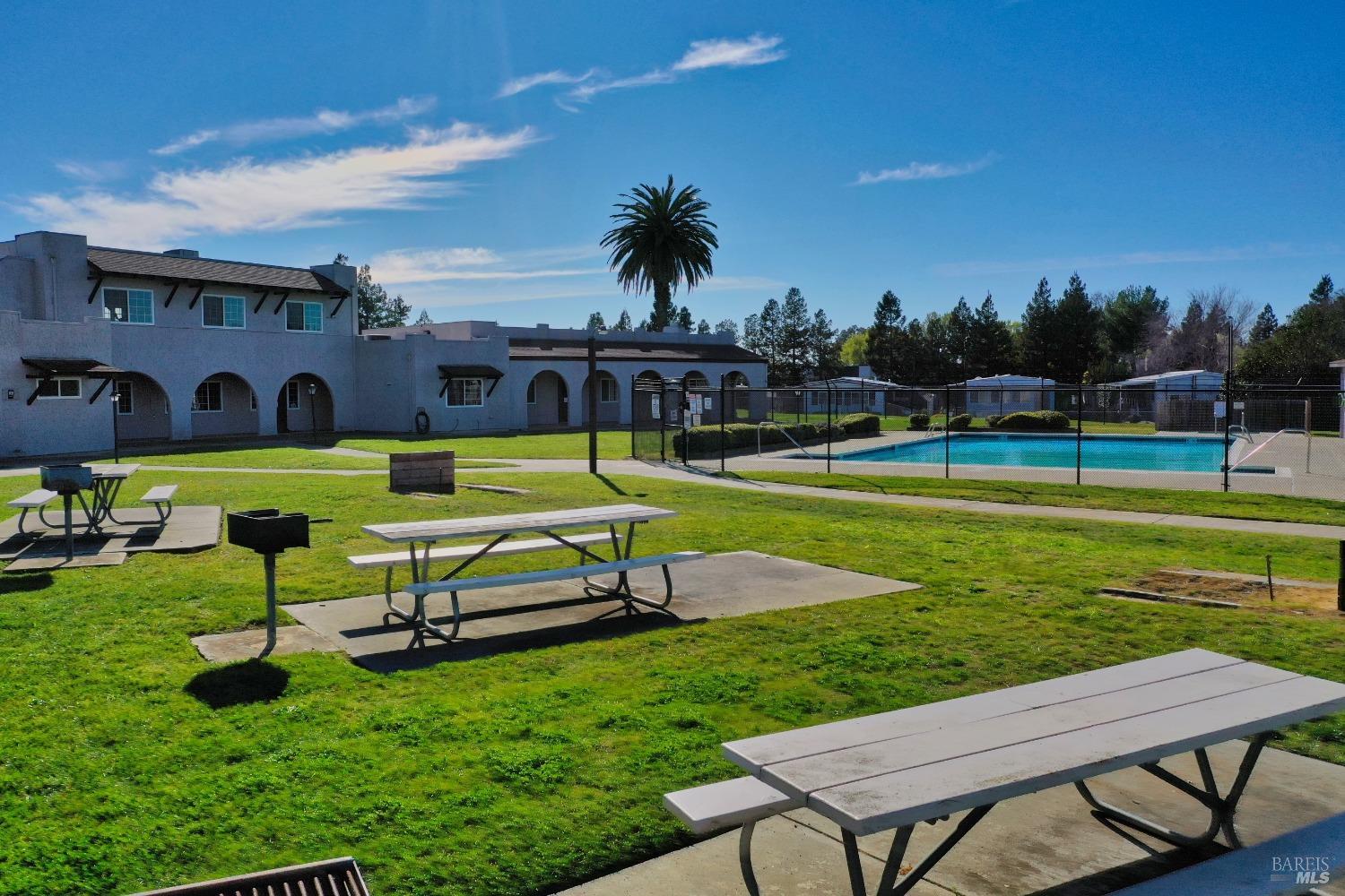 Detail Gallery Image 36 of 43 For 41 Bel Air Cir, Fairfield,  CA 94533 - 3 Beds | 2 Baths