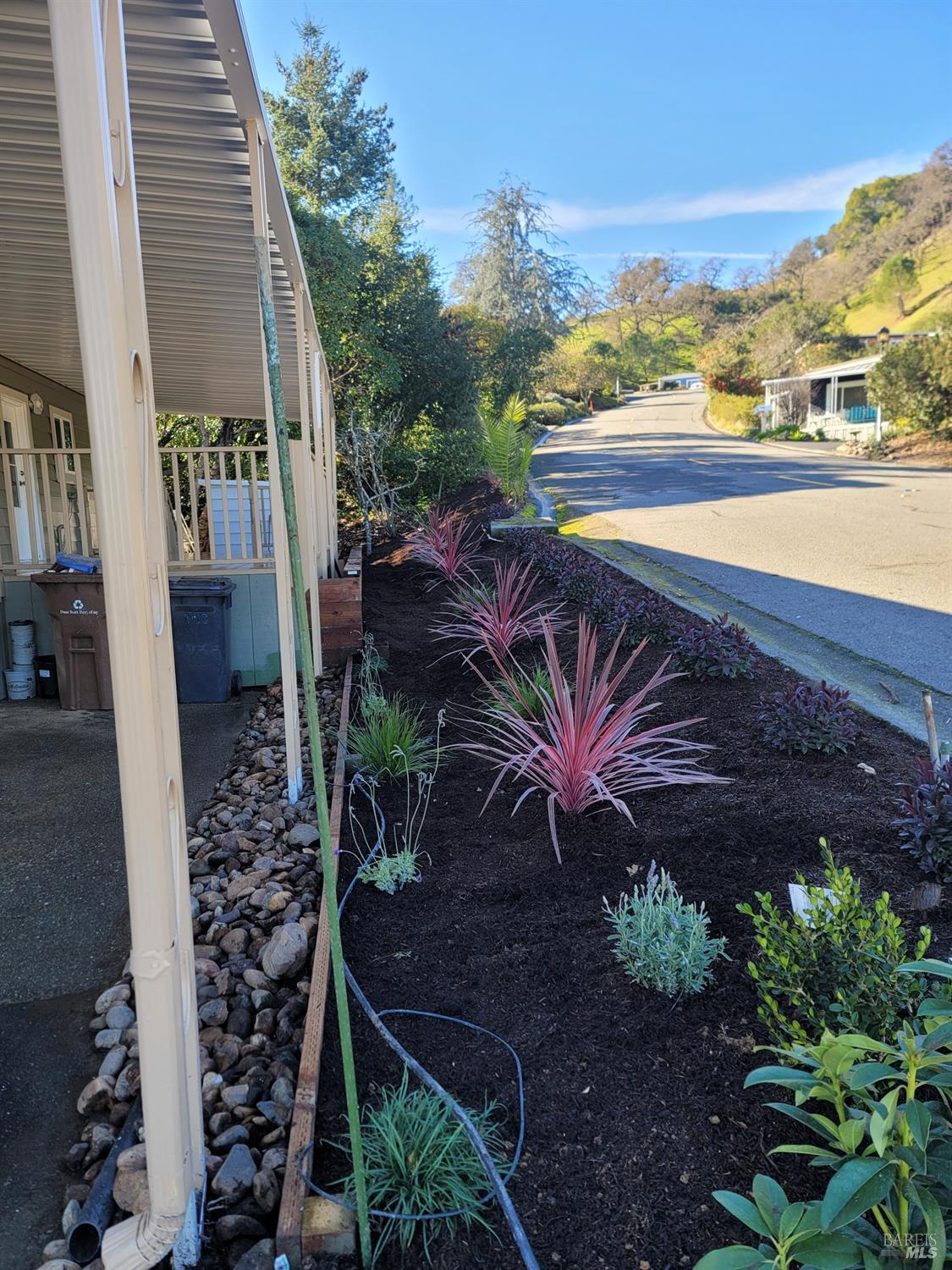 Detail Gallery Image 7 of 24 For 28 Marin Valley Dr, Novato,  CA 94949 - 2 Beds | 2 Baths