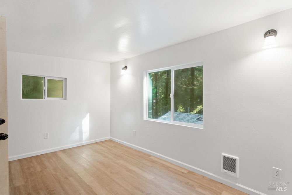 Detail Gallery Image 20 of 40 For 14842 Canyon 1 Rd, Guerneville,  CA 95446 - 3 Beds | 2 Baths