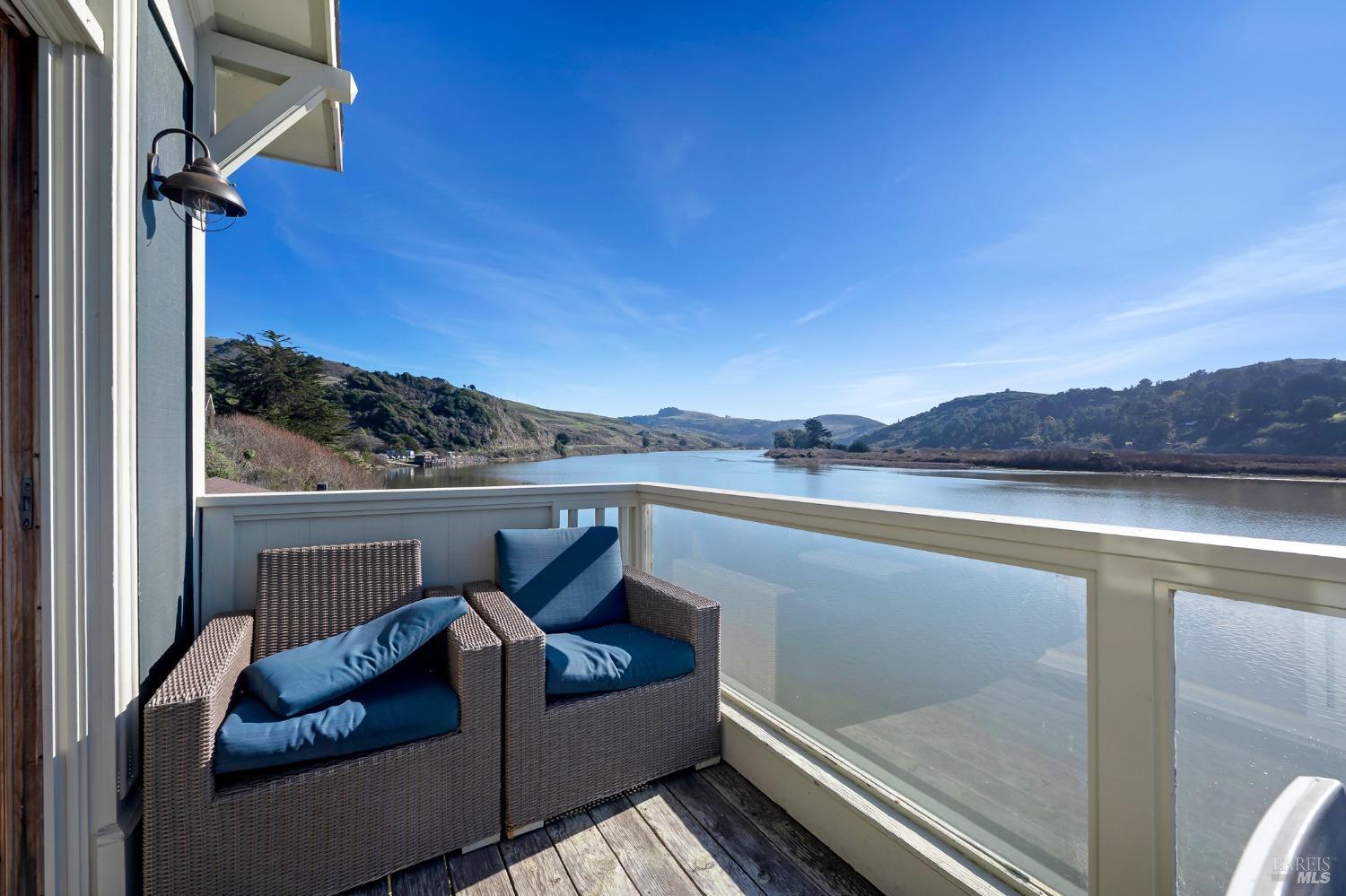 Detail Gallery Image 36 of 82 For 10625 Highway 1 Unkn, Jenner,  CA 95450 - 8 Beds | 9 Baths