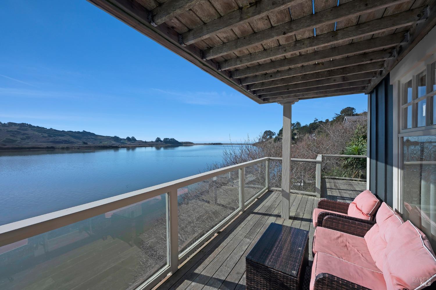 Detail Gallery Image 53 of 82 For 10625 Highway 1 Unkn, Jenner,  CA 95450 - 8 Beds | 9 Baths