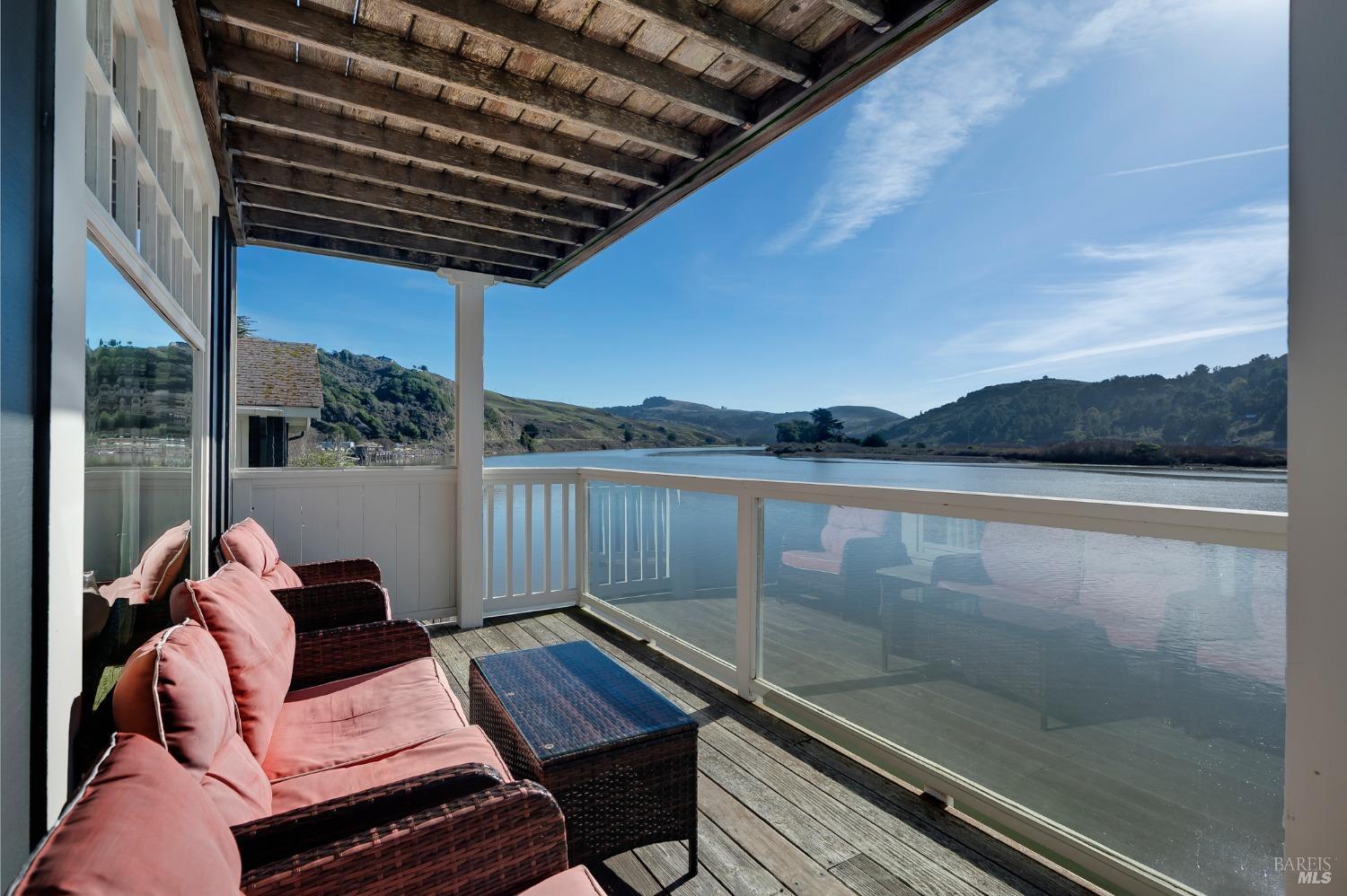 Detail Gallery Image 52 of 82 For 10625 Highway 1 Unkn, Jenner,  CA 95450 - 8 Beds | 9 Baths