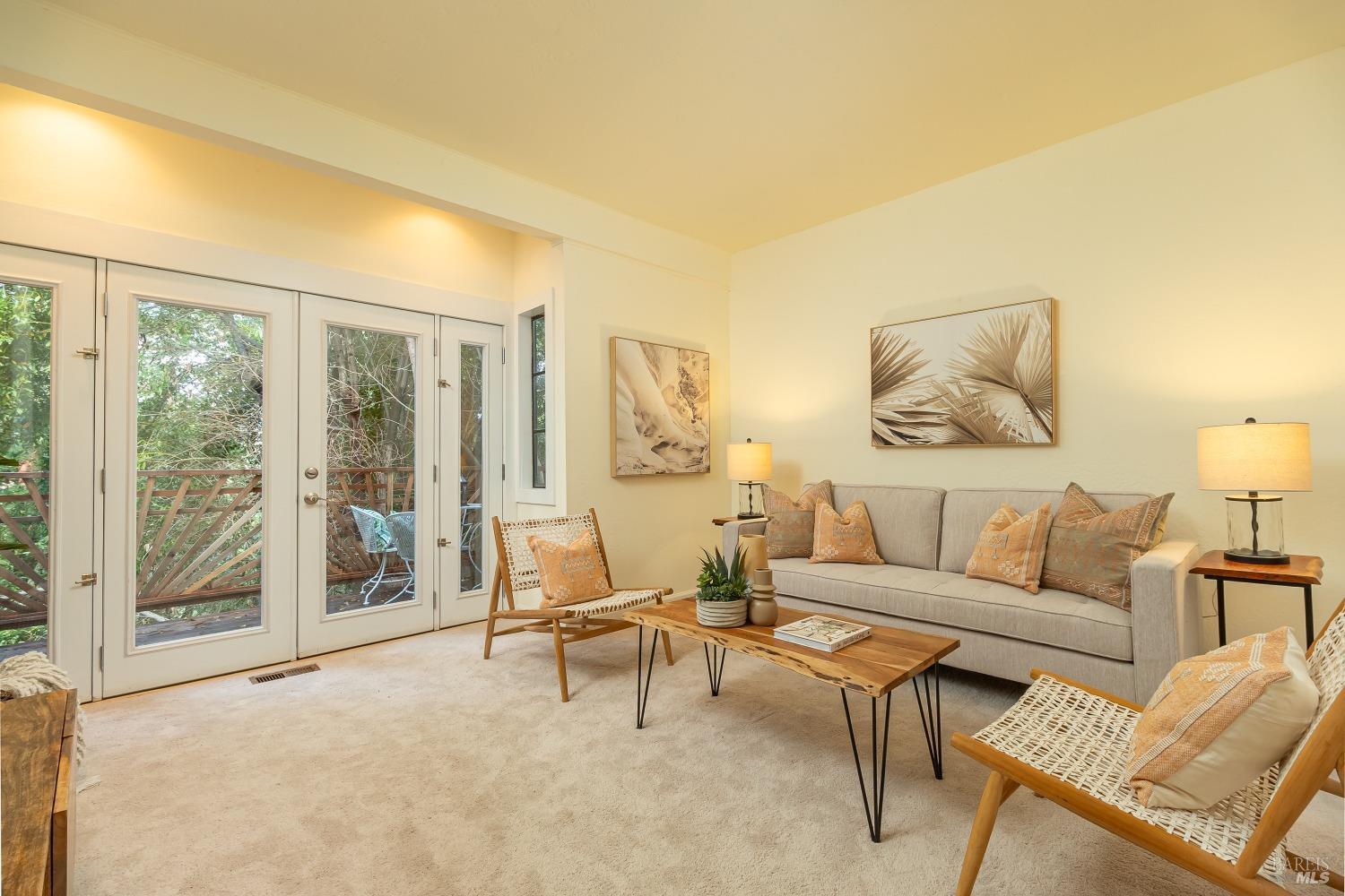 Detail Gallery Image 14 of 28 For 28 Mountain View Rd, Fairfax,  CA 94930 - 3 Beds | 2 Baths