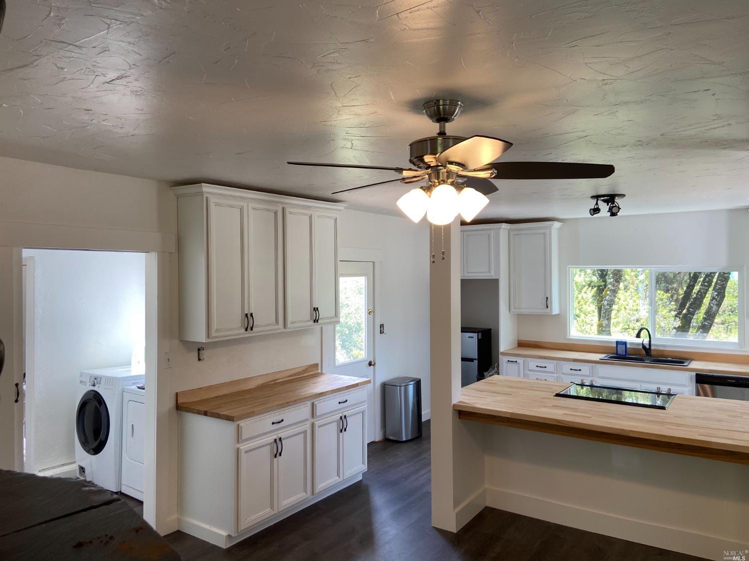 Detail Gallery Image 9 of 65 For 1601 Scenic Way, Redwood Valley,  CA 95470 - 4 Beds | 2 Baths