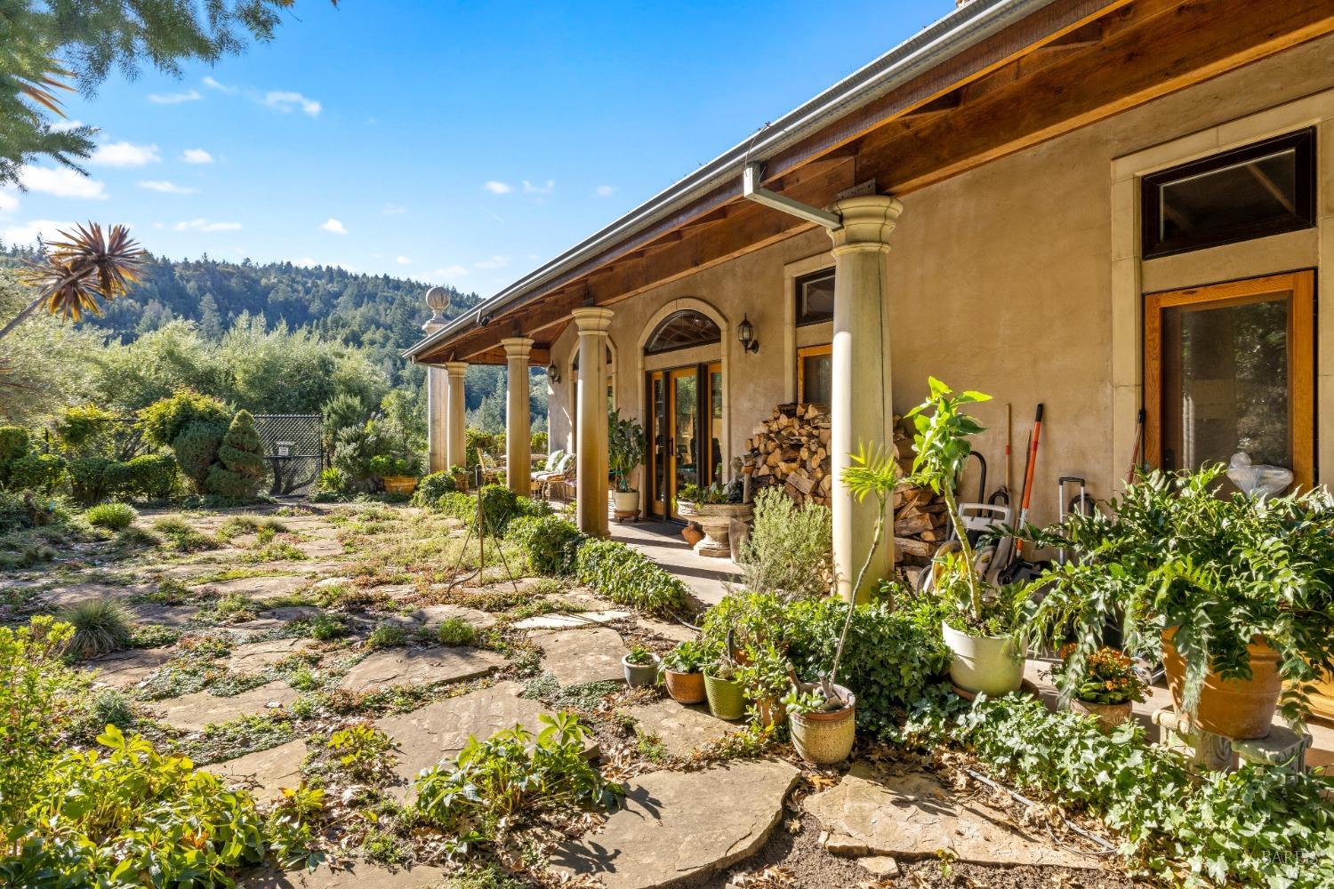 Detail Gallery Image 6 of 77 For 6400 Sharp Rd, Calistoga,  CA 94515 - 2 Beds | 2 Baths