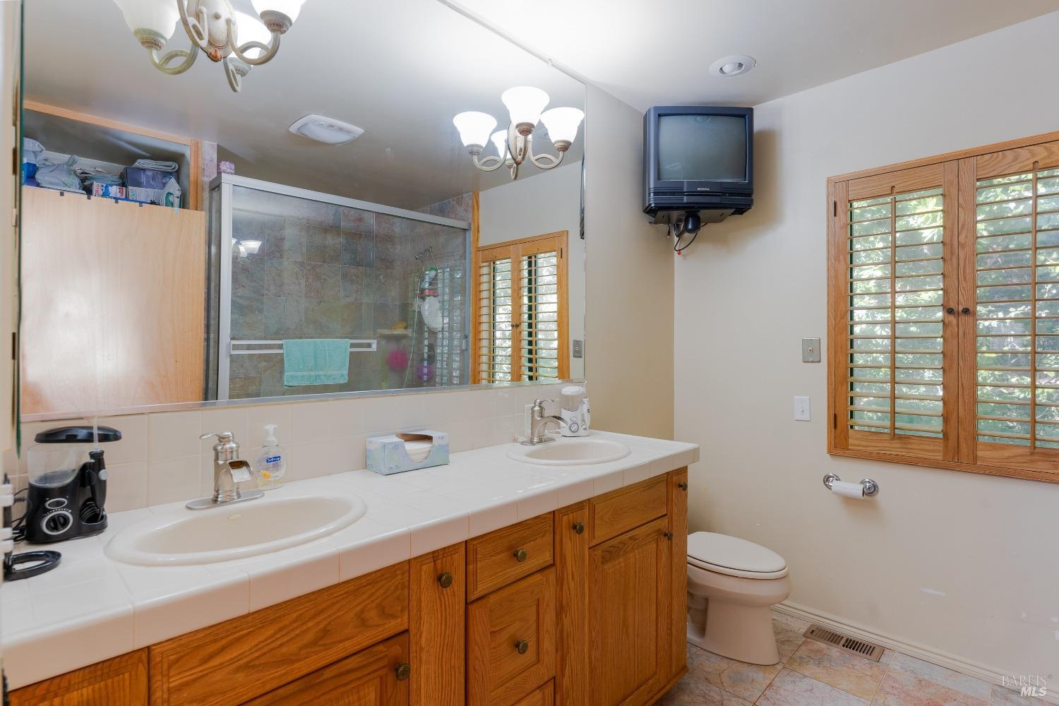Detail Gallery Image 30 of 40 For 4116 Blackhawk Dr, Willits,  CA 95490 - 3 Beds | 2/2 Baths