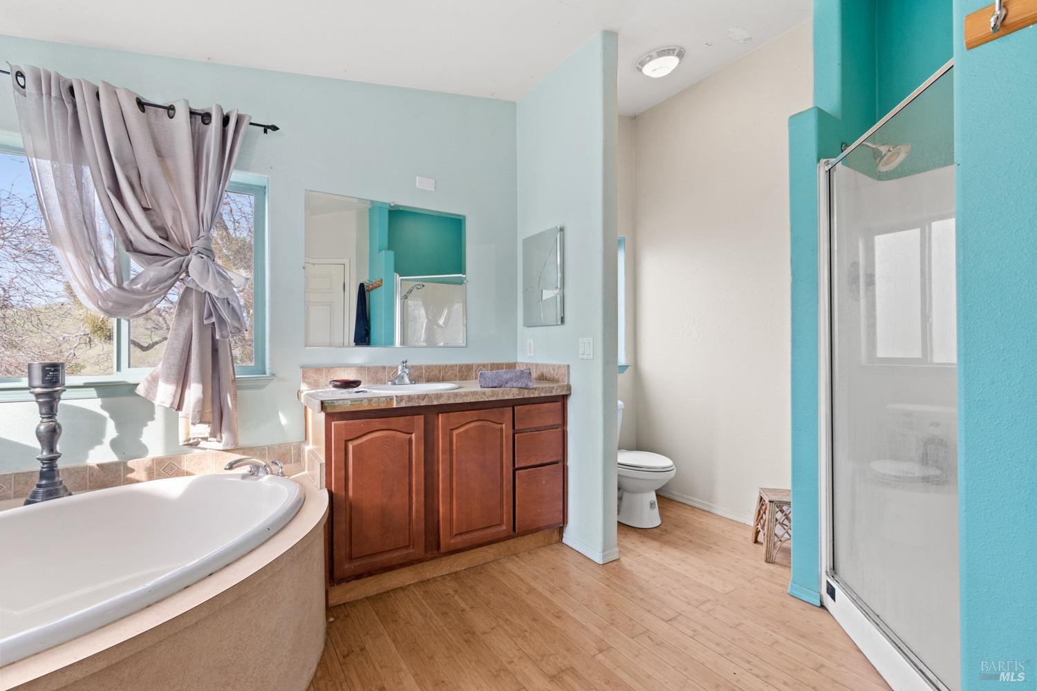 Detail Gallery Image 15 of 31 For 50410 Highway 101 Unkn, Laytonville,  CA 95454 - 3 Beds | 2 Baths