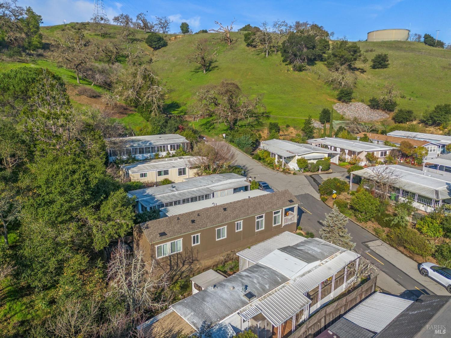 Detail Gallery Image 24 of 30 For 39 Scenic Dr, Novato,  CA 94949 - 2 Beds | 1 Baths