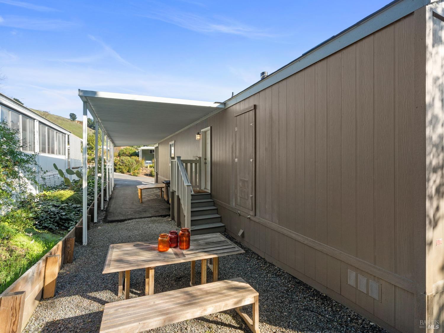 Detail Gallery Image 21 of 30 For 39 Scenic Dr, Novato,  CA 94949 - 2 Beds | 1 Baths