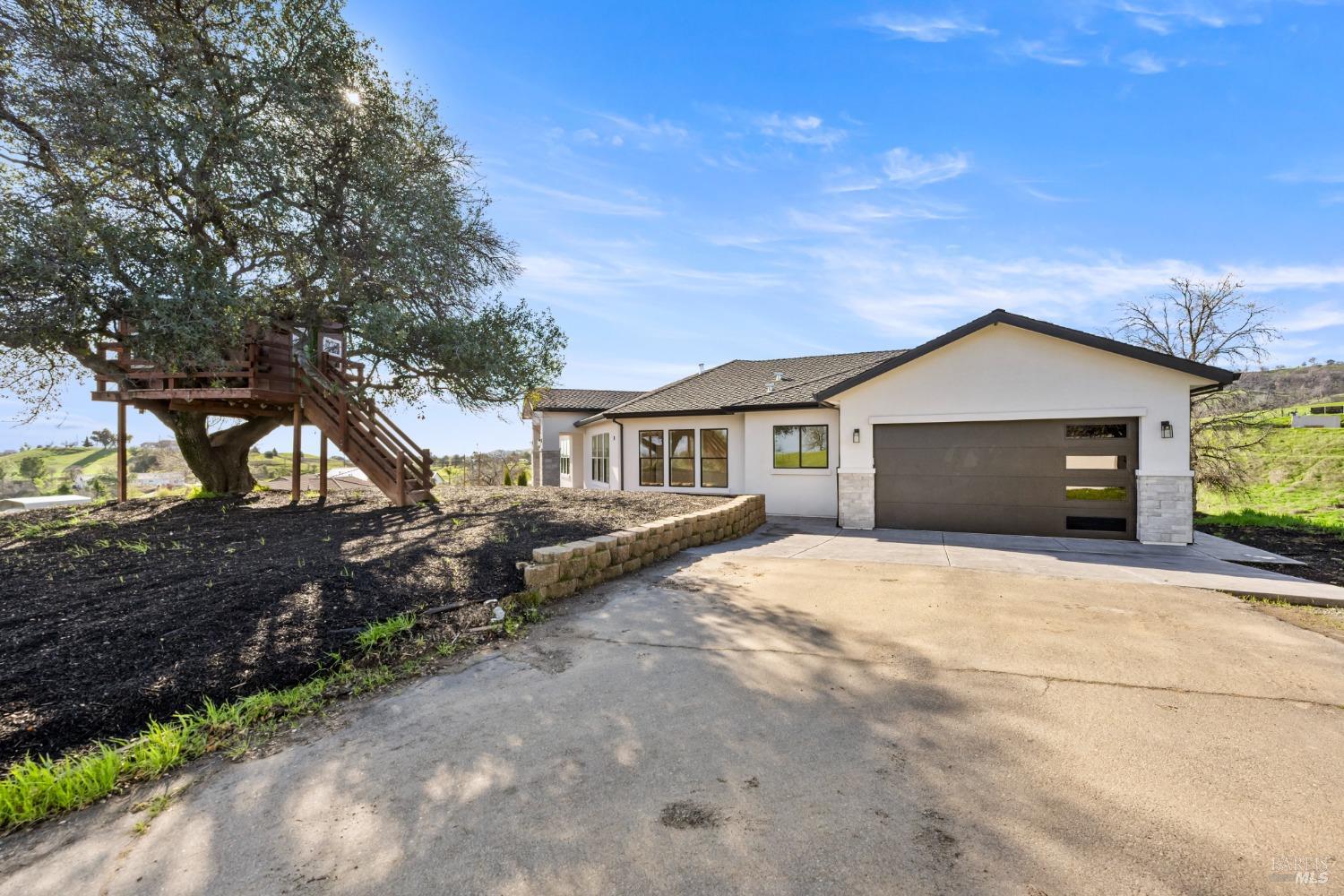 Spencer Lane, Vacaville, California image 4
