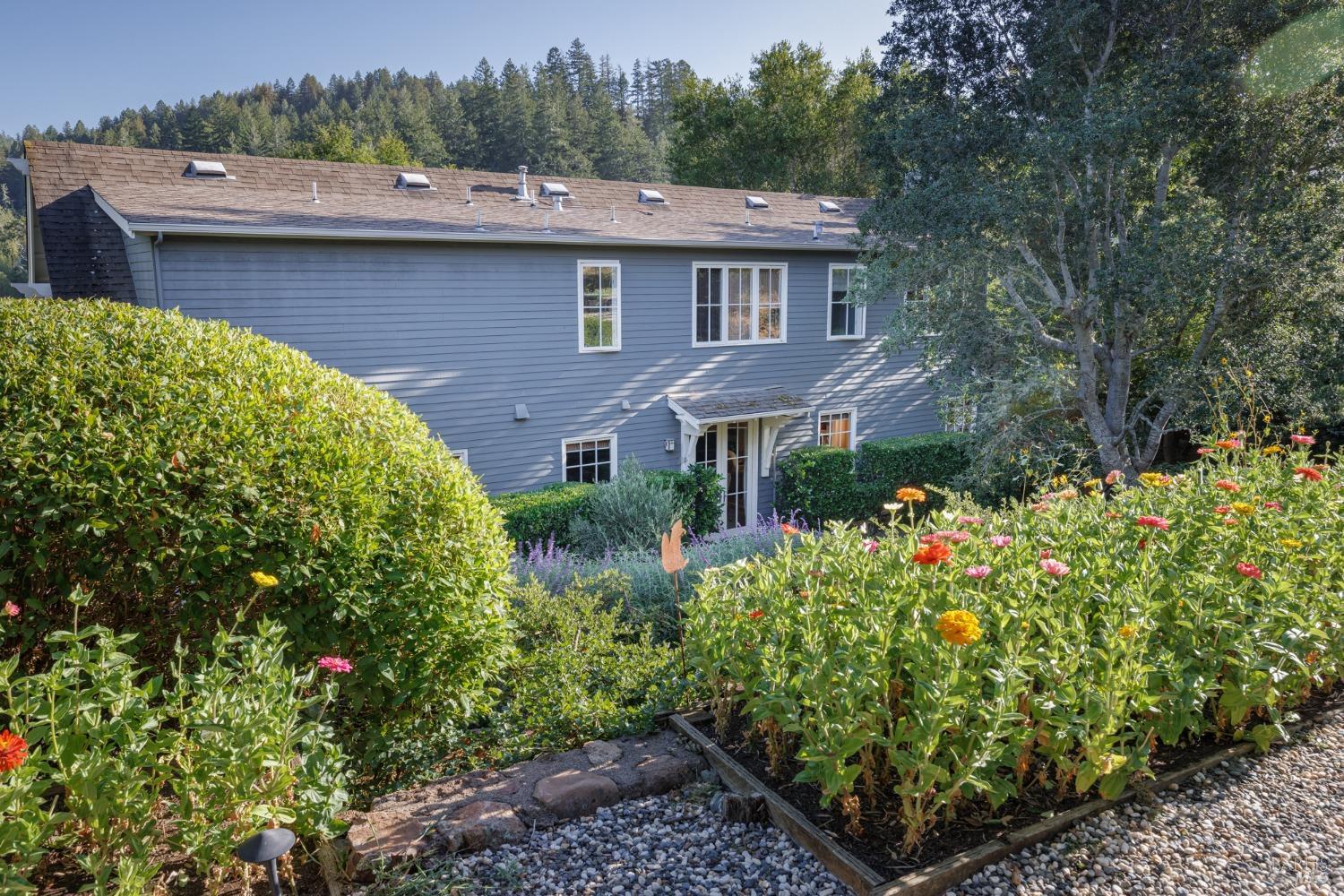 Detail Gallery Image 32 of 38 For 75 Wild Iris Rd, San Geronimo,  CA 94963 - 4 Beds | 2/1 Baths