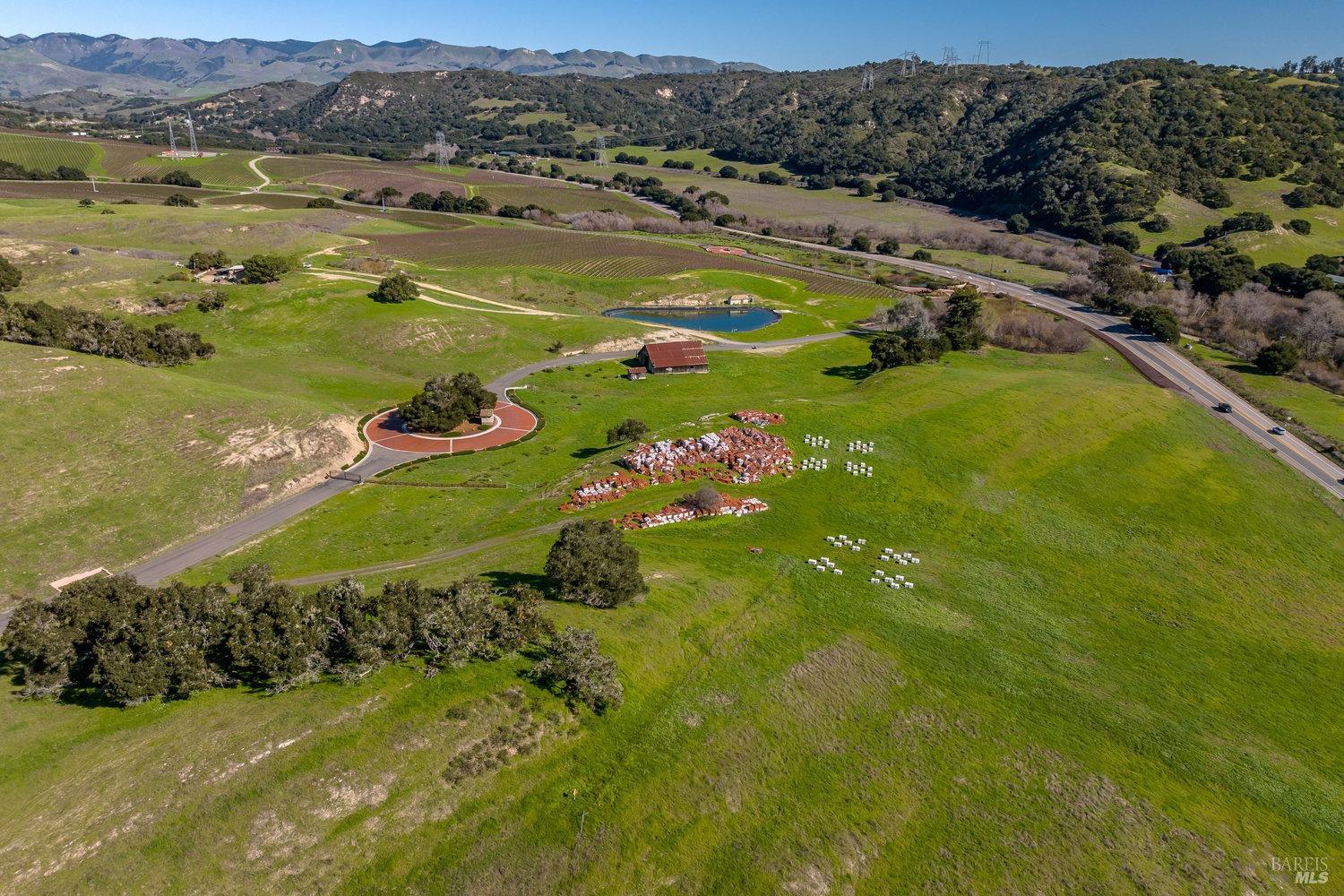 Detail Gallery Image 11 of 52 For 500 Spanish Springs Dr, San Luis Obispo,  CA 93401 - 3 Beds | 2 Baths